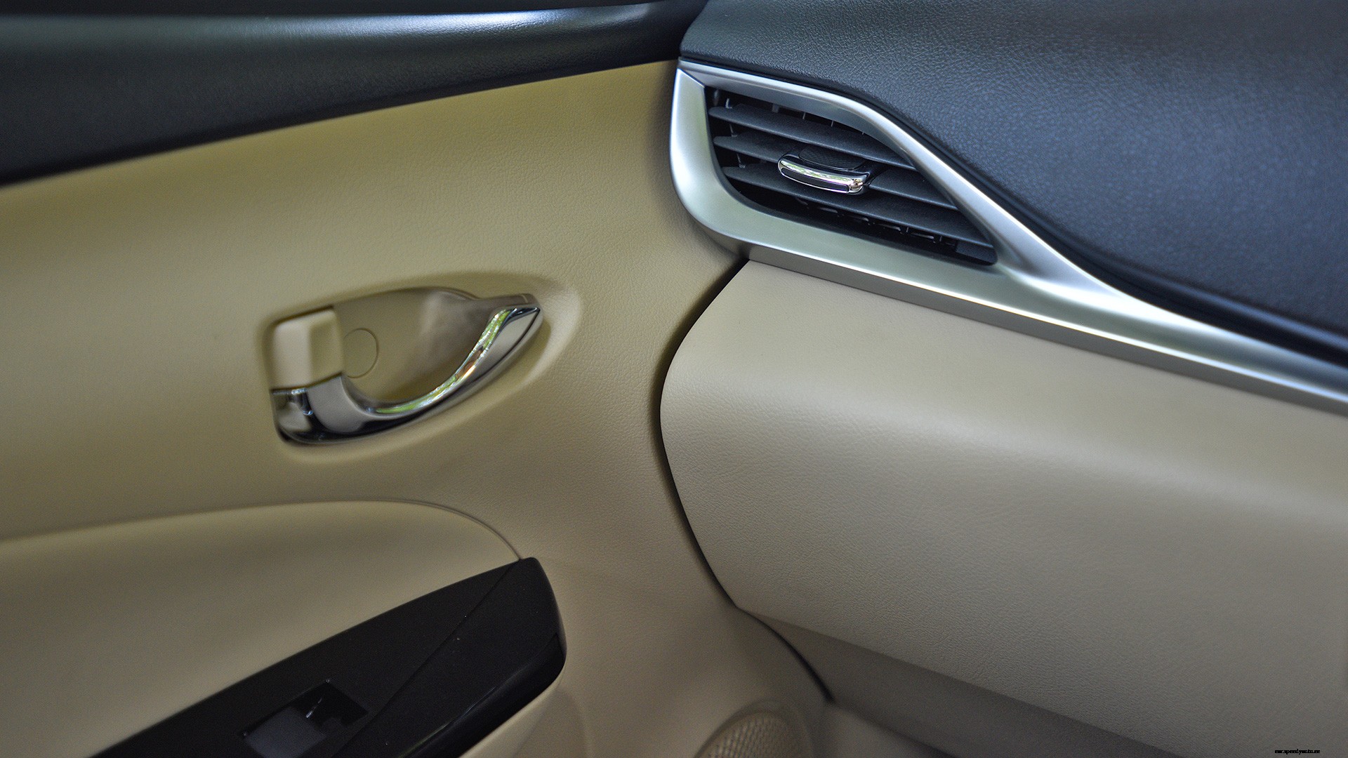 Toyota Yaris 2018 VX CVT Interior