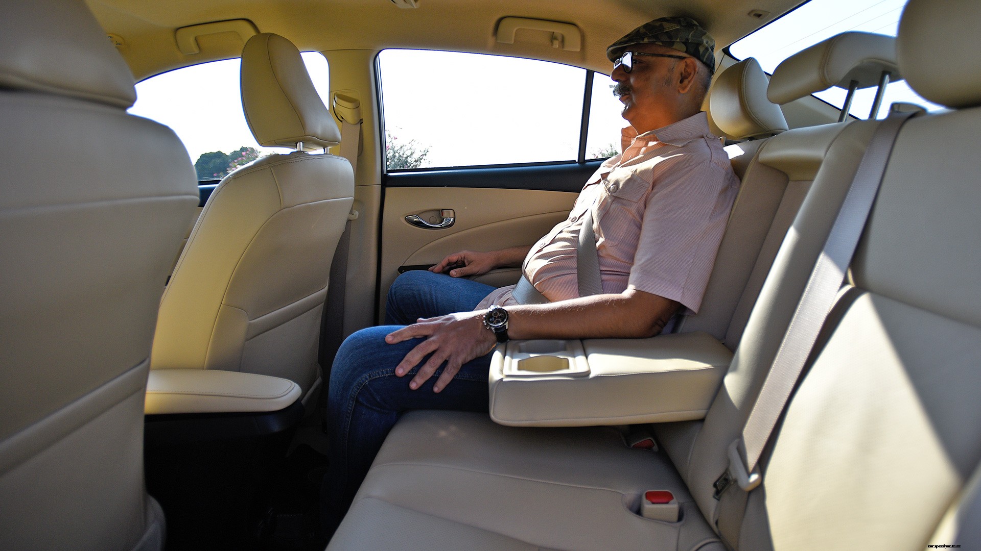 Toyota Yaris 2018 VX CVT Interior