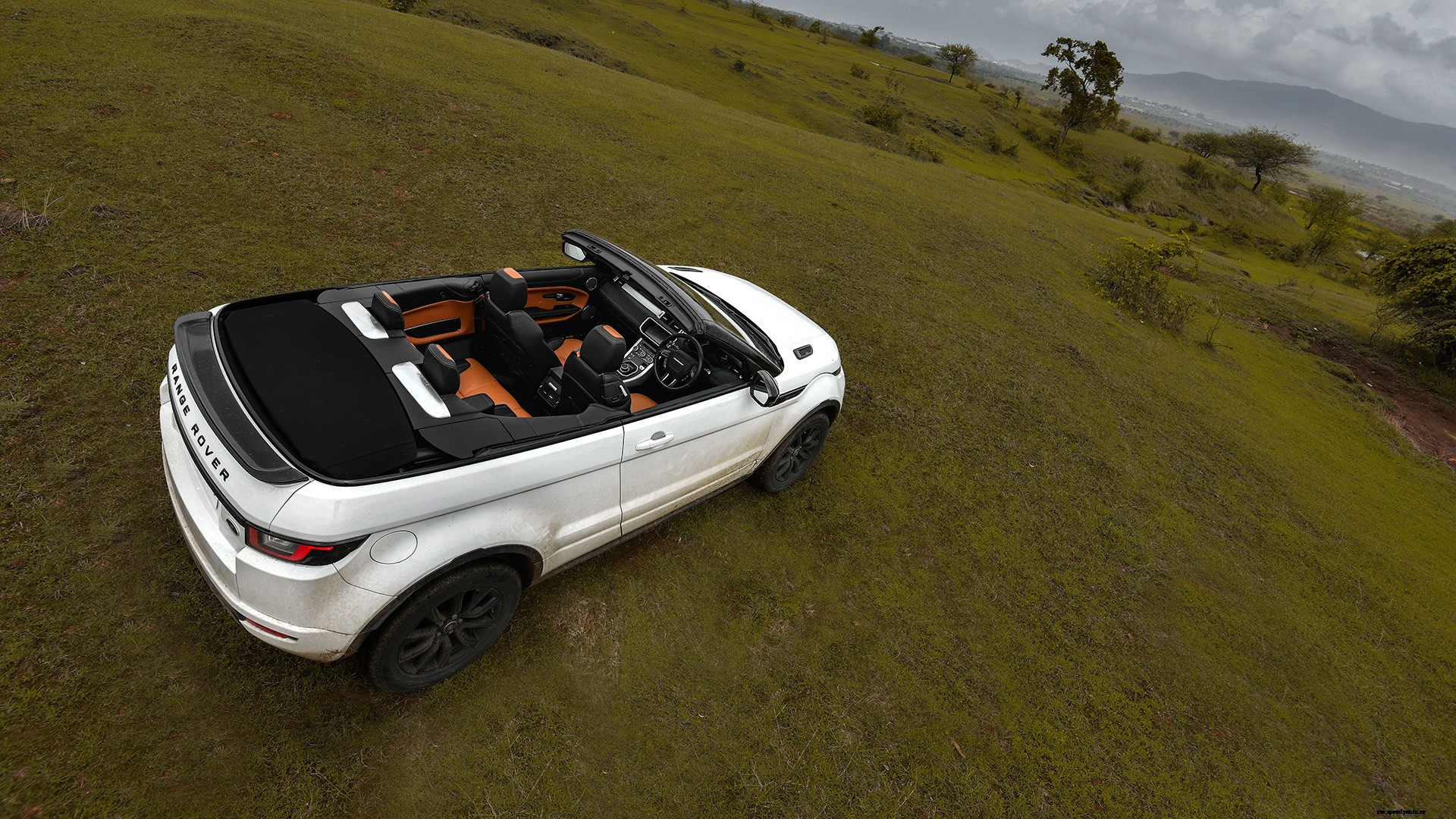 Land Rover Range Rover Evoque Convertible-2018-HSE Dynamic Petrol Exterior