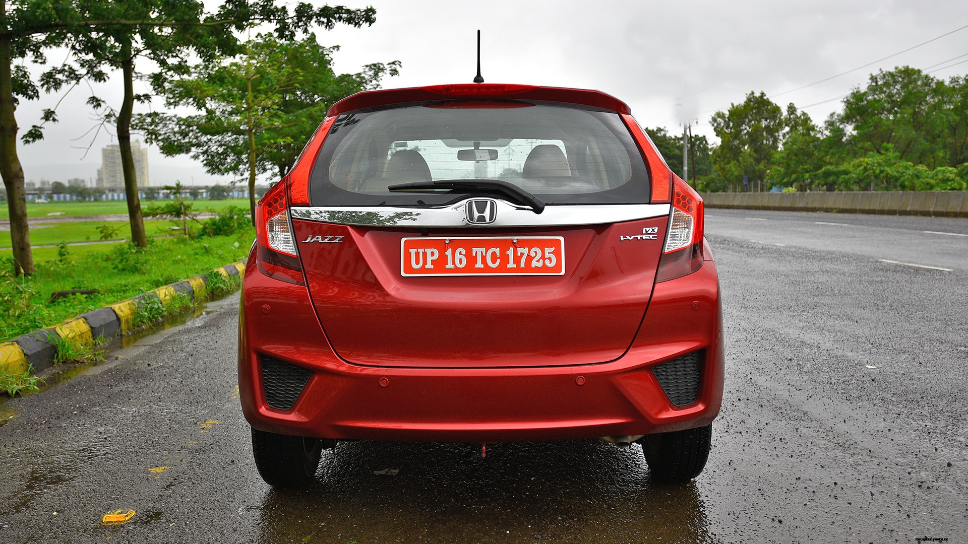 Honda Jazz 2018 Petrol VX Exterior