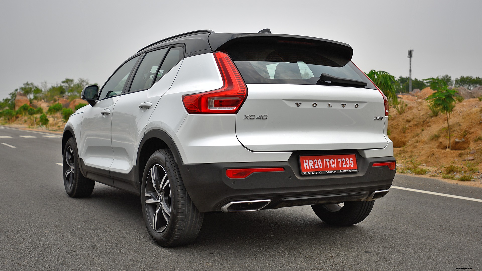 Volvo XC40 2018 D4 R Design Exterior