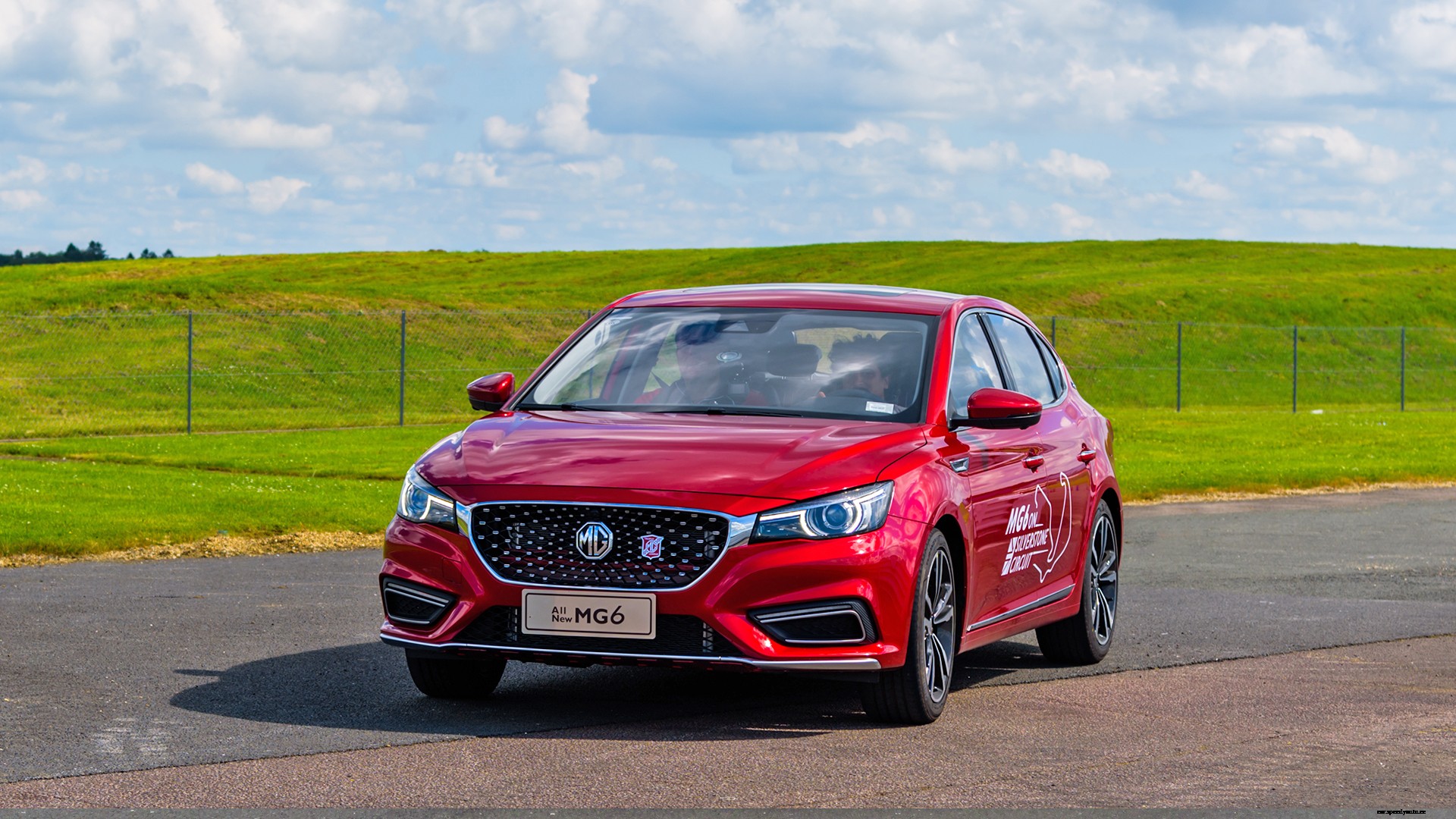 MG 6 2018 1.5 Exterior