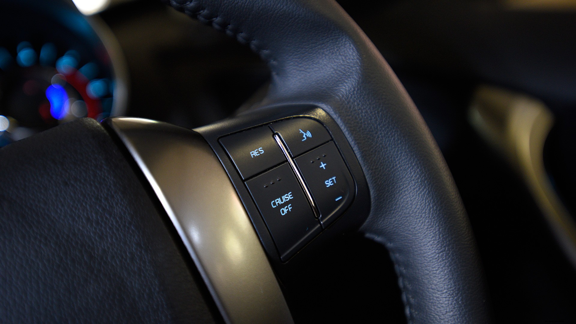 Mahindra XUV 500 2018 W9 AT Interior