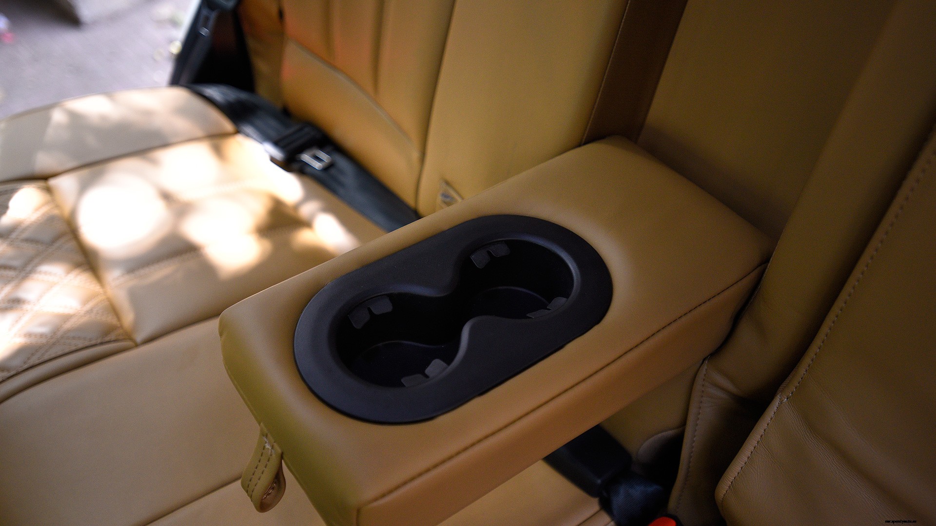 Mahindra XUV 500 2018 W9 AT Interior