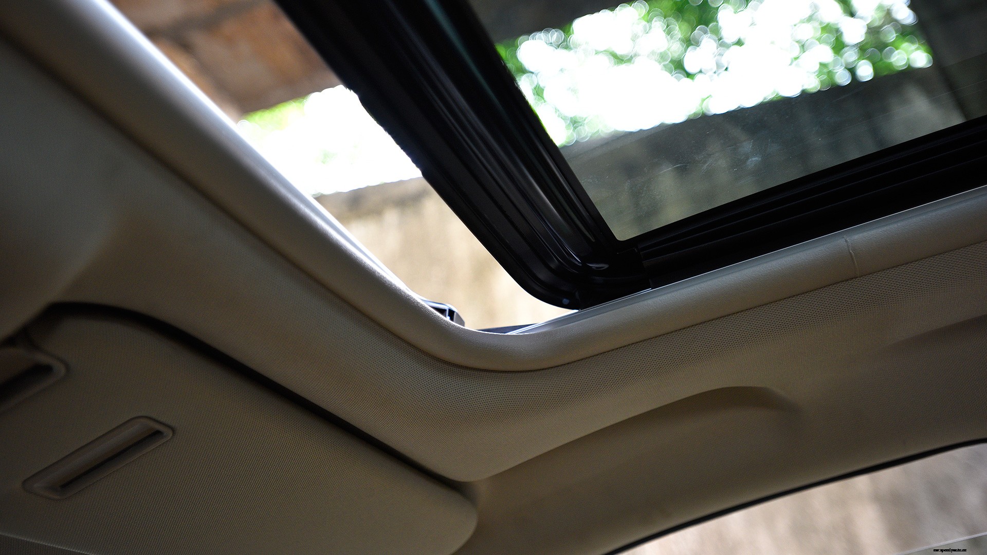 Mahindra XUV 500 2018 W9 AT Interior