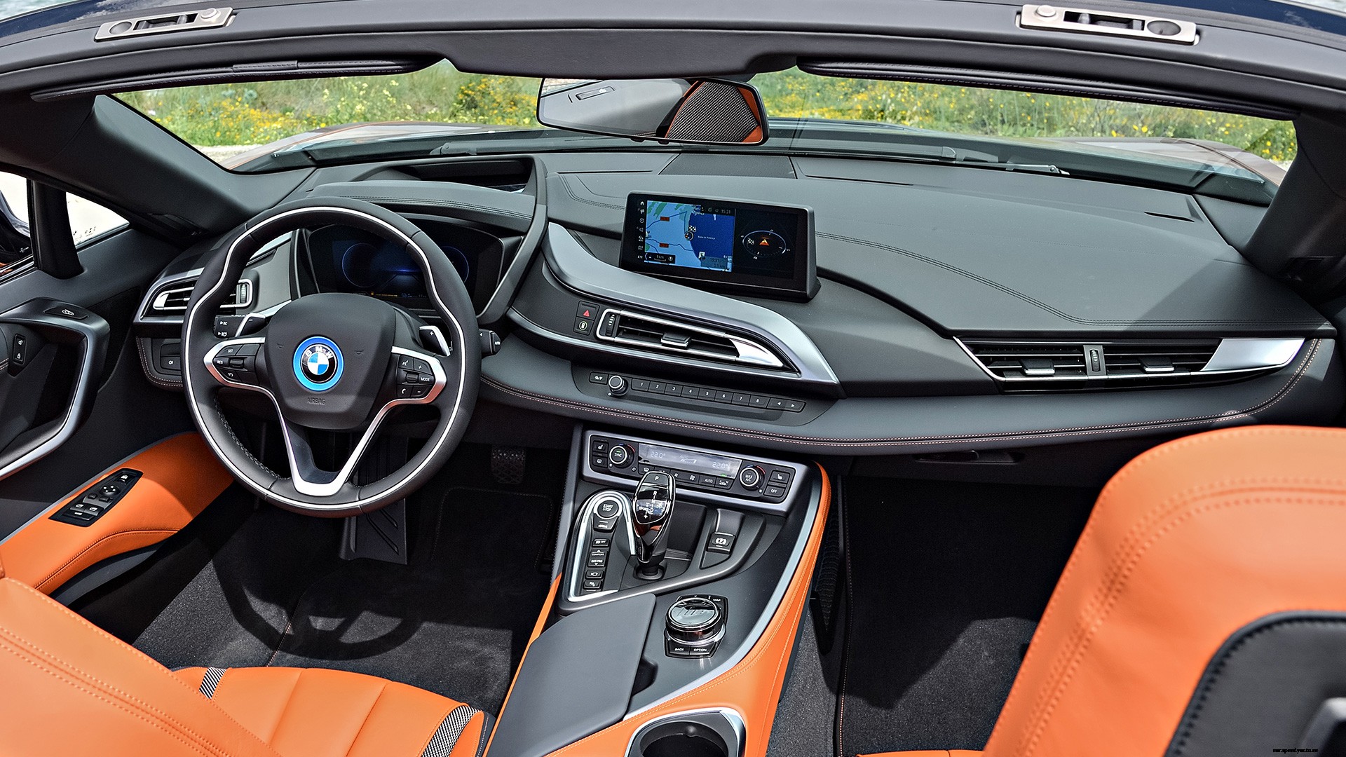 BMW i8 2018 Roadster Interior