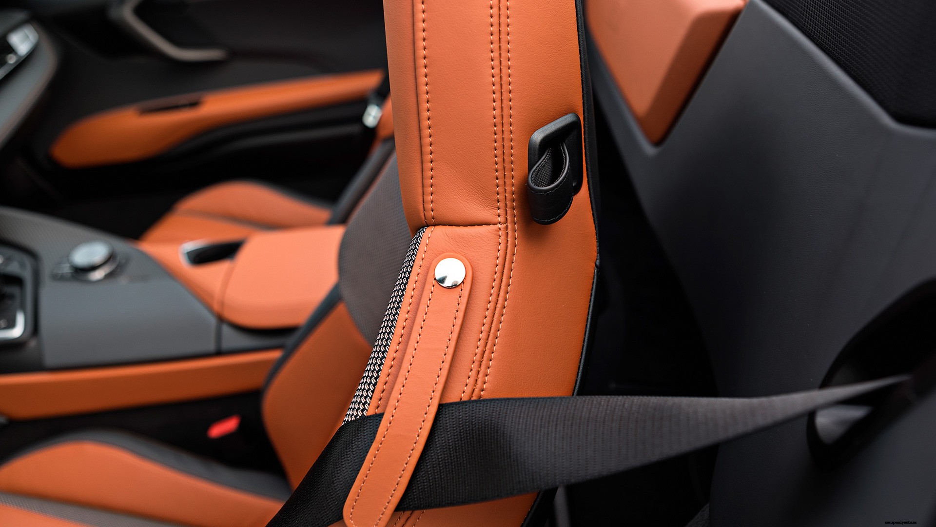 BMW i8 2018 Roadster Interior