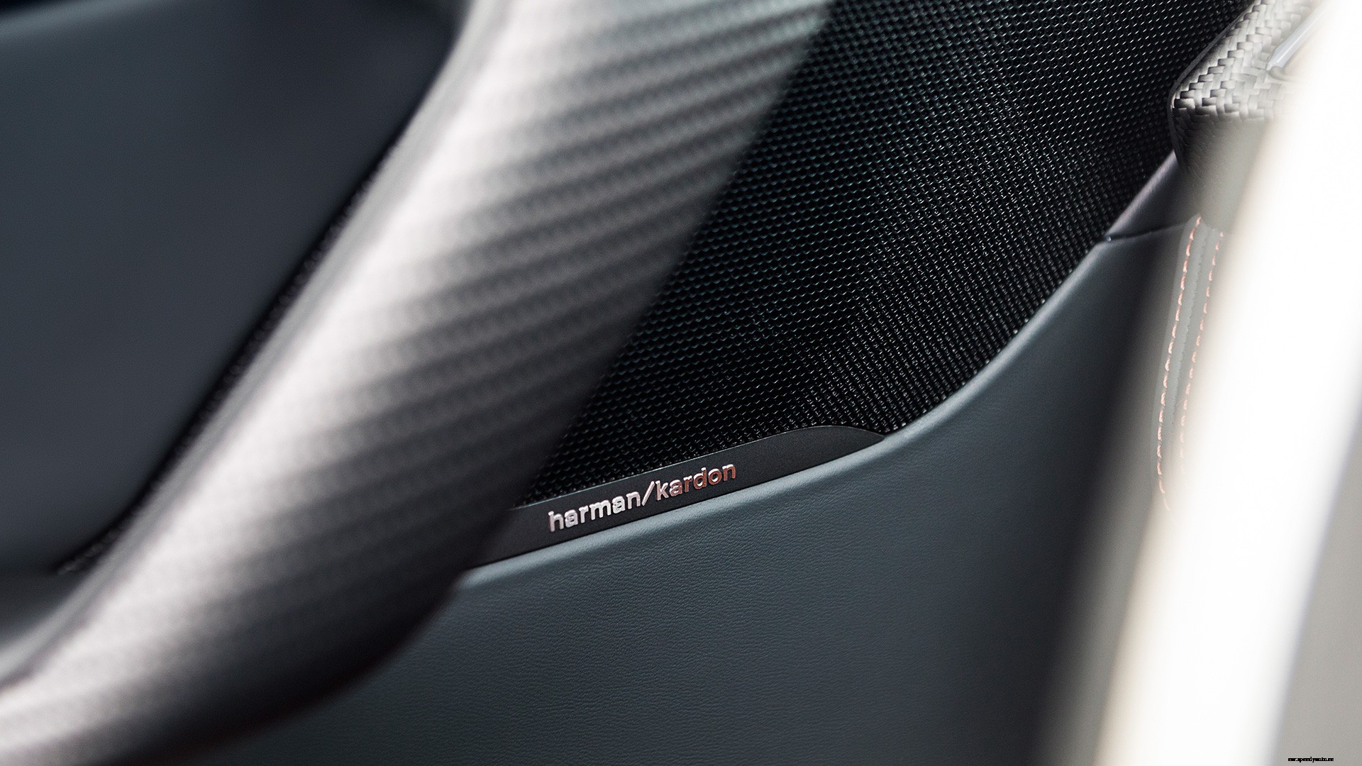 BMW i8 2018 Roadster Interior