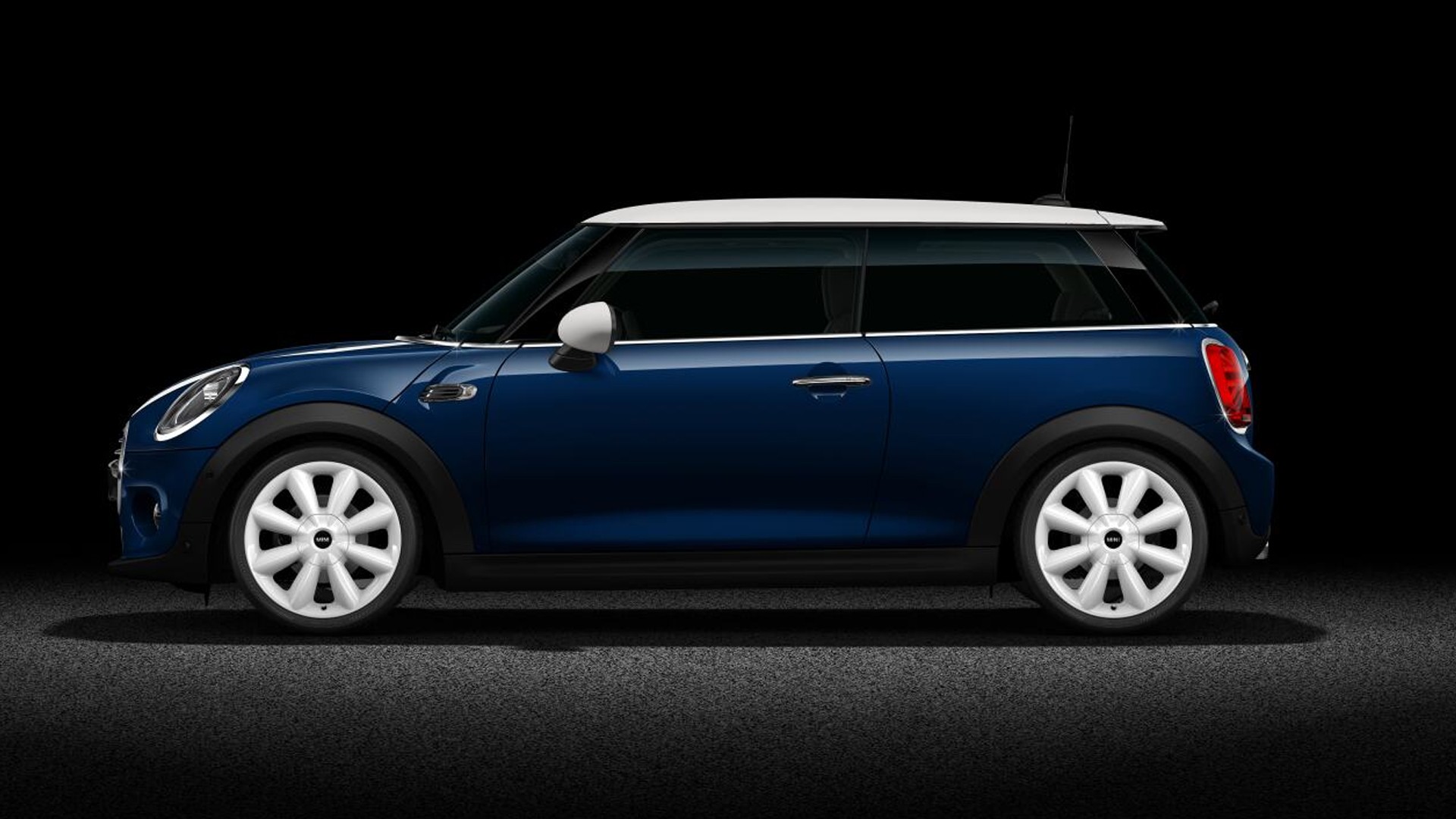 Mini Cooper D 2018 3 door Exterior