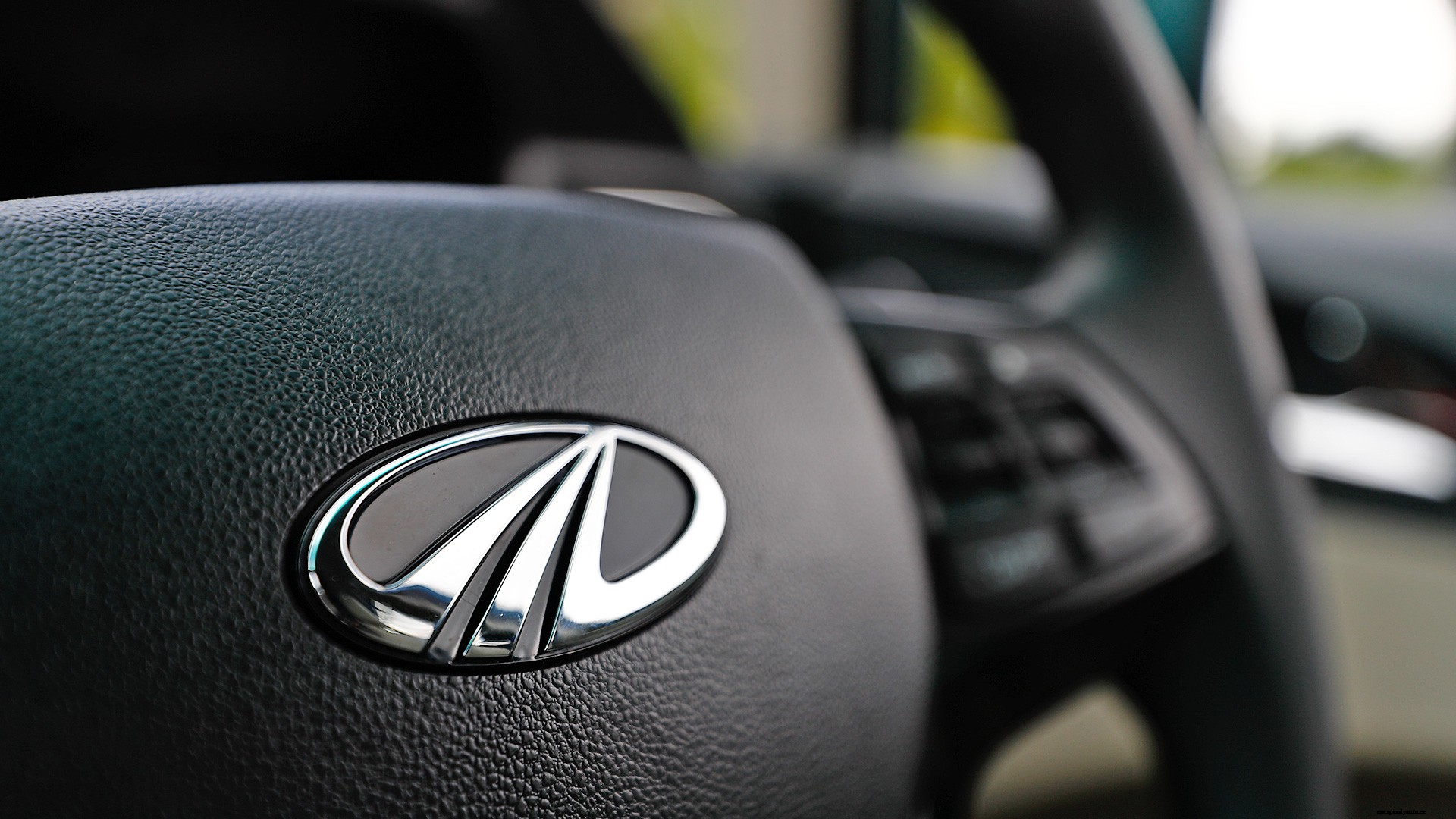 Mahindra Marazzo 2018 M8 Interior