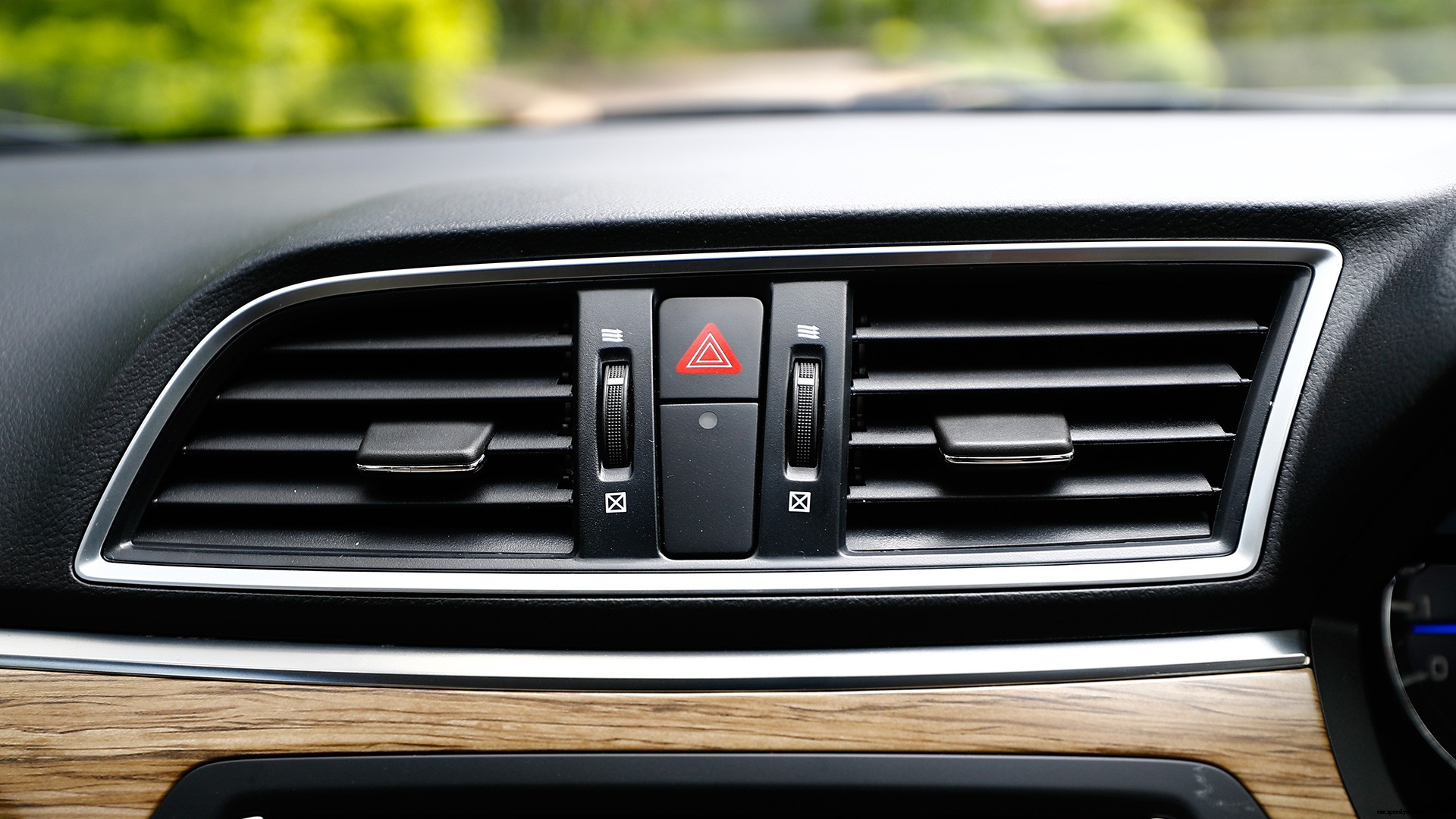 Maruti Suzuki Ciaz 2018 Zeta Petrol AT Interior