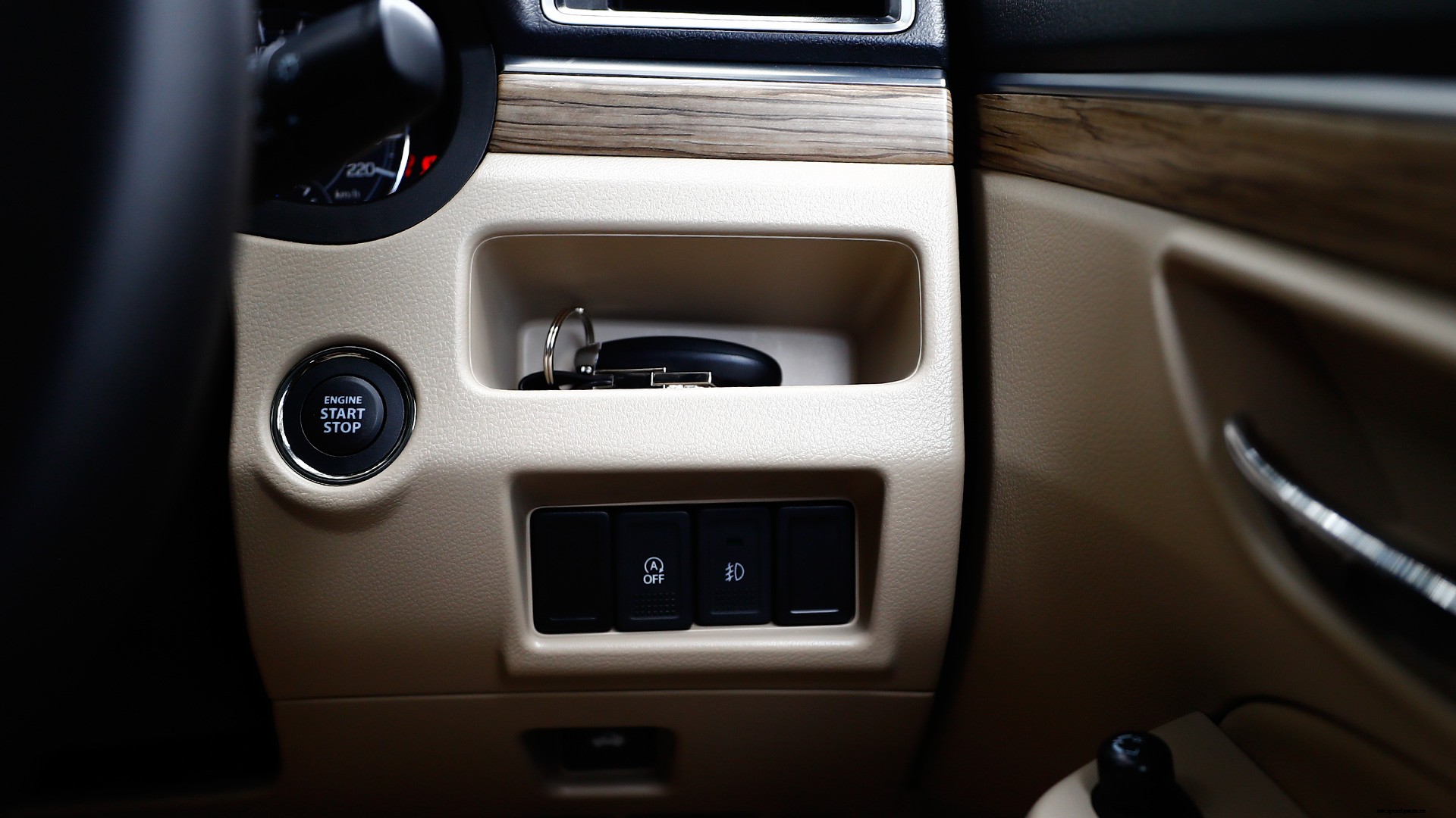 Maruti Suzuki Ciaz 2018 Zeta Petrol AT Interior