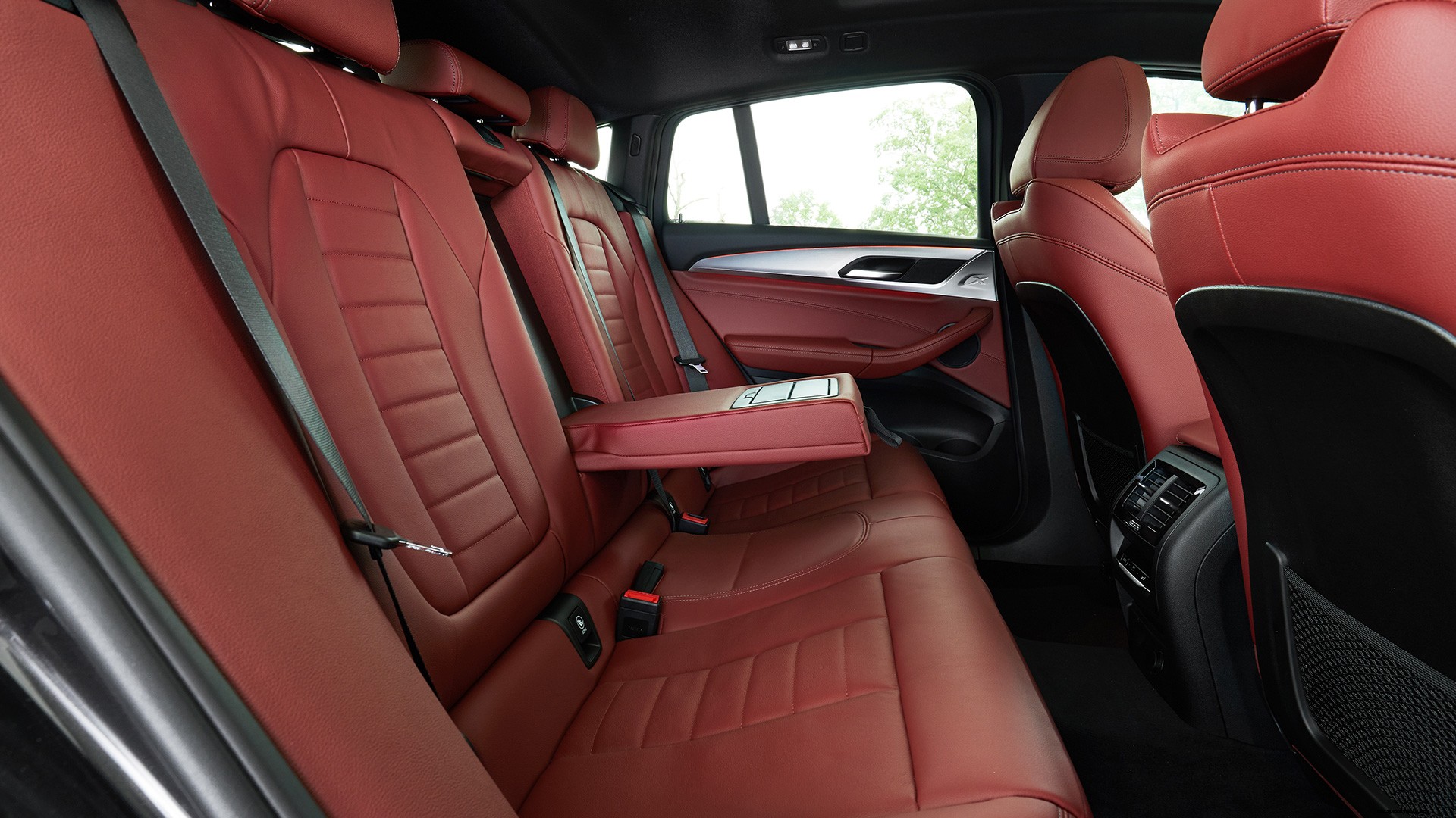 BMW X4 2018 STD Interior