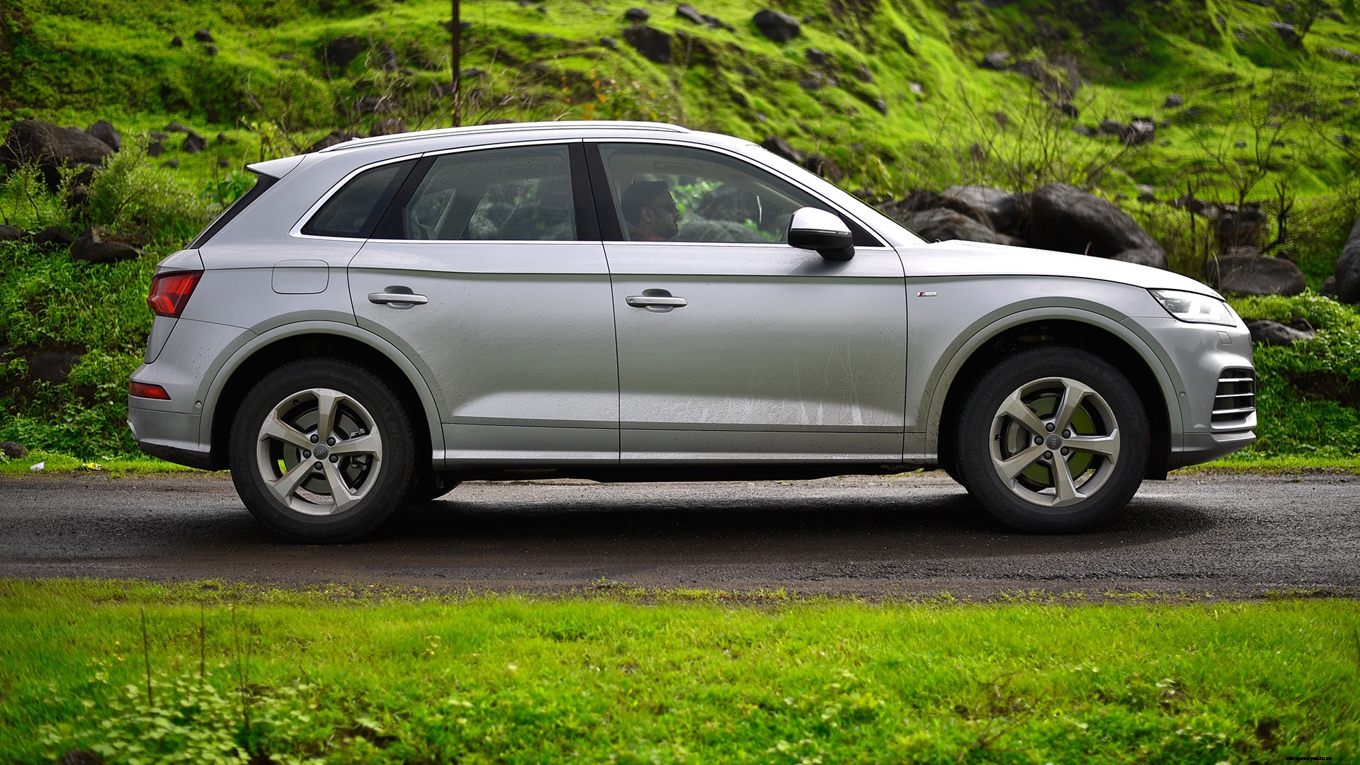 Audi Q5 2018 45 TFSI Exterior