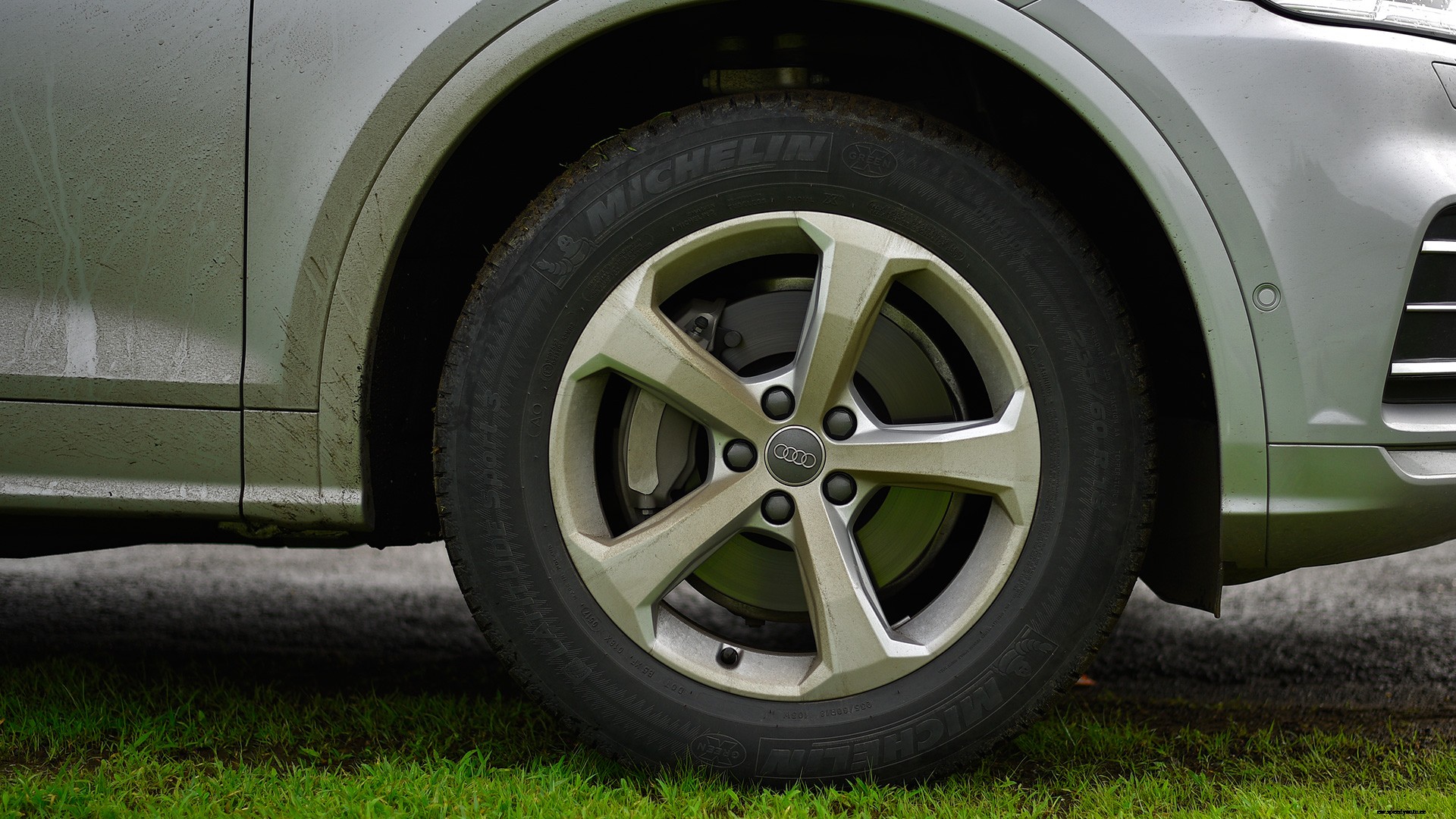 Audi Q5 2018 45 TFSI Exterior