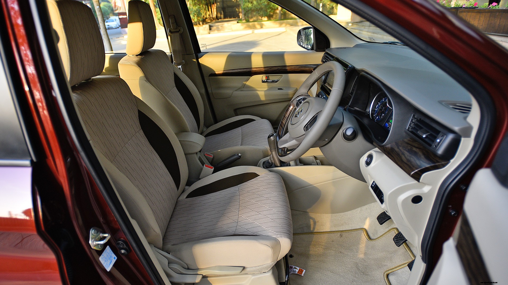 Maruti Suzuki Ertiga 2019 Zxi Plus Interior