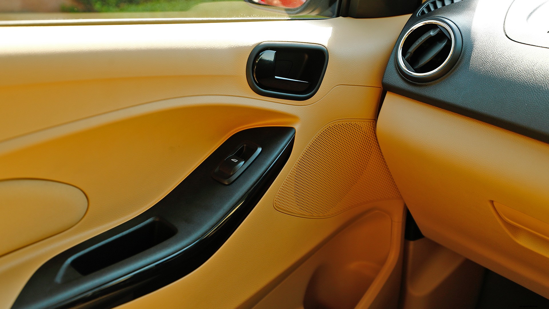 Ford Aspire 2018 Petrol 1.5AT Titanium Interior