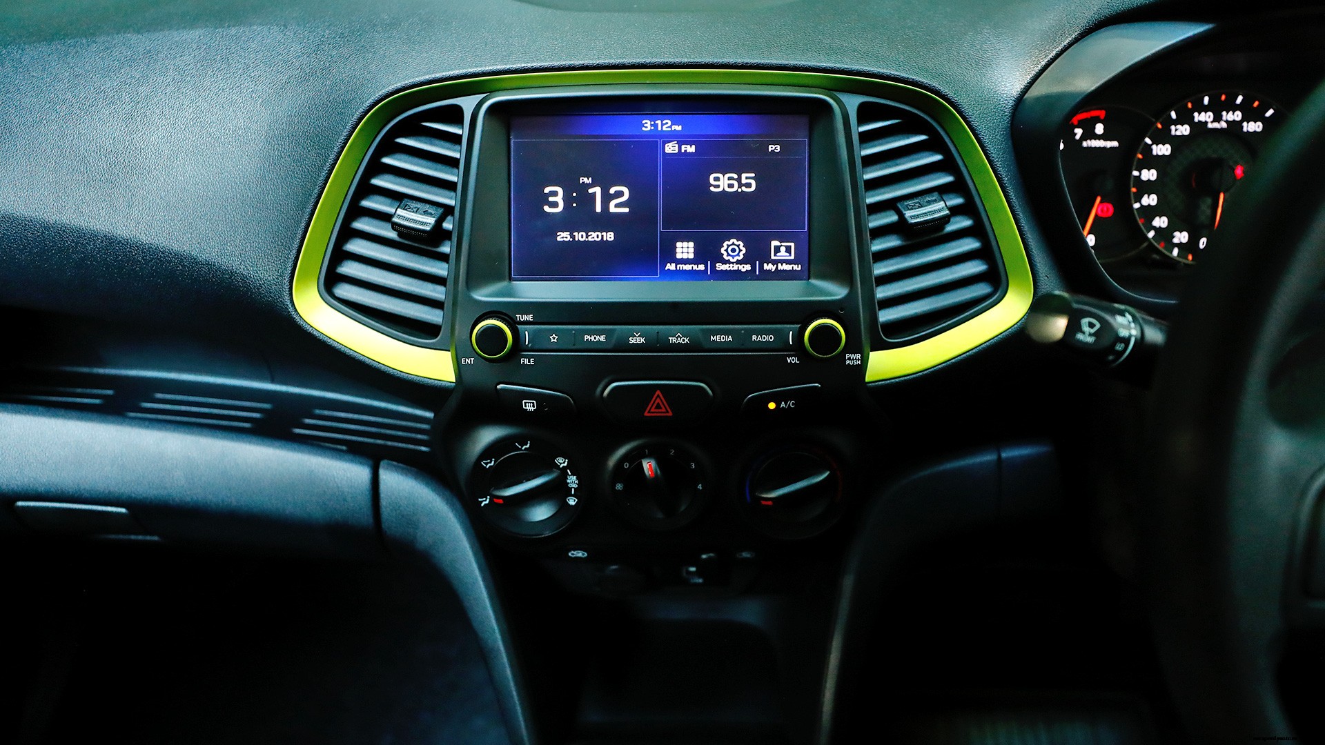 Hyundai Santro 2019 Asta Interior