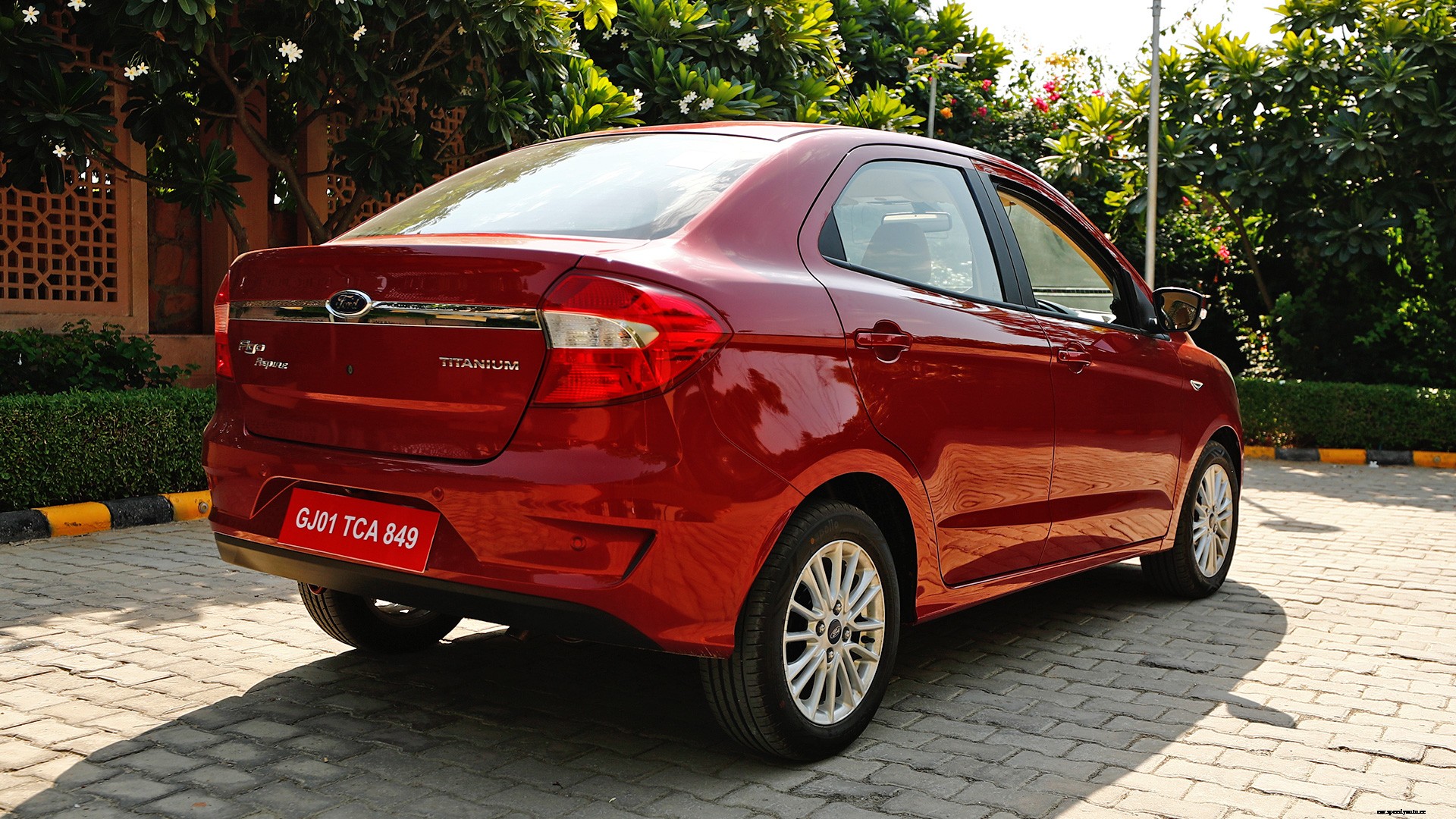 Ford Aspire 2018 Petrol 1.5AT Titanium Exterior