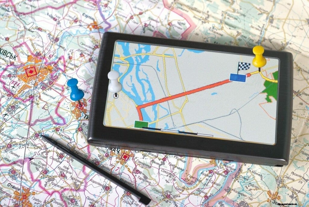 3 Reasons You Still Need a Road Map in Your Car
