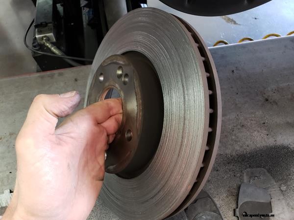 How to do a Disc Brake Job the Right Way