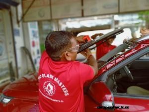 Windshield Installation Technique