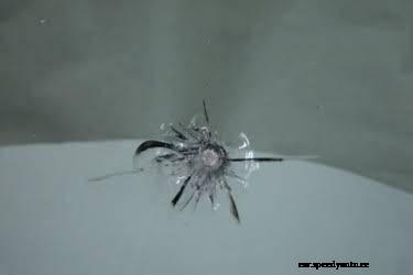 Should you drive with a cracked windshield