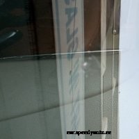 How to repair a windshield crack