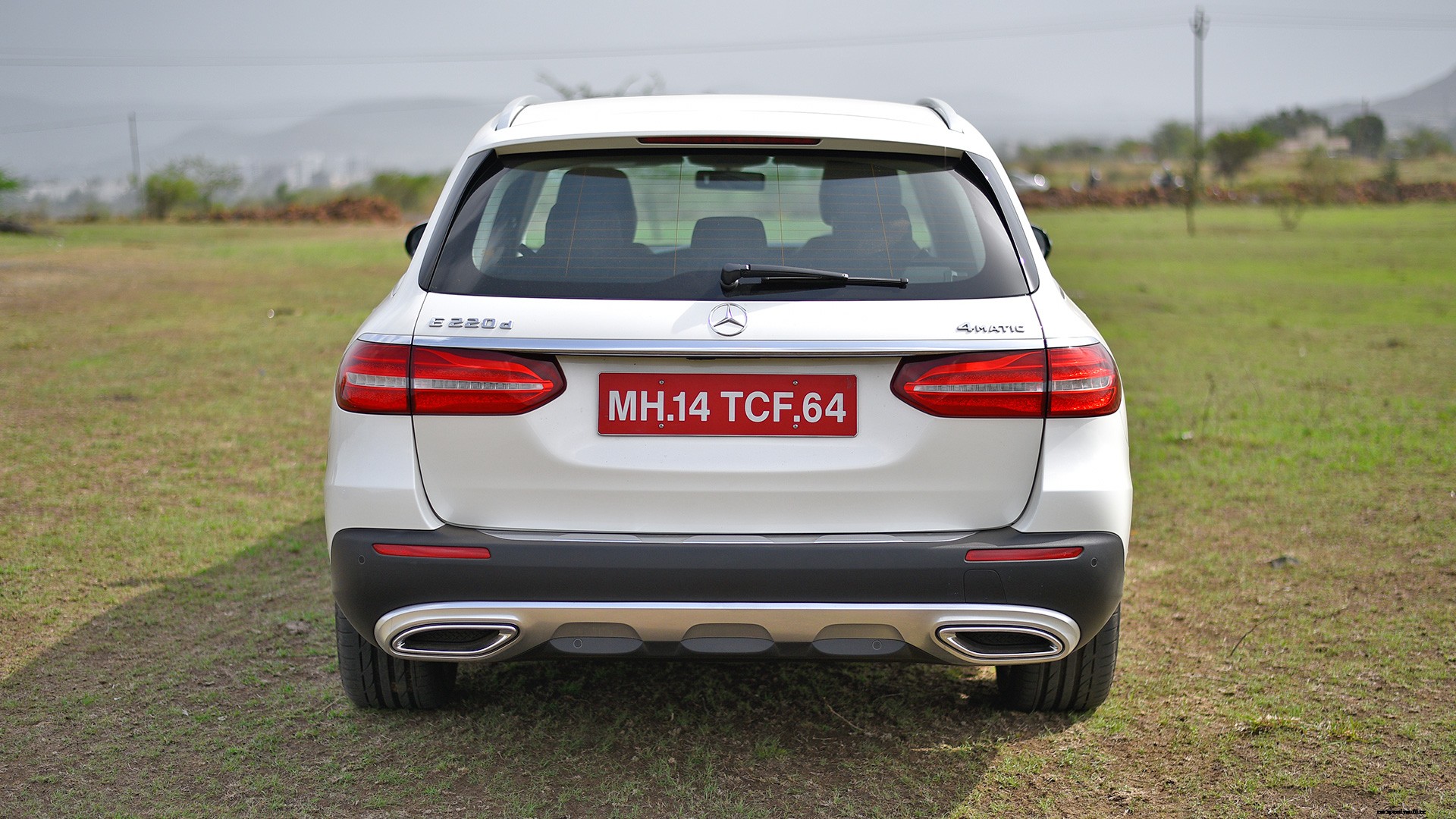 Mercedes Benz E class All Terrain 2018-E 220d Exterior