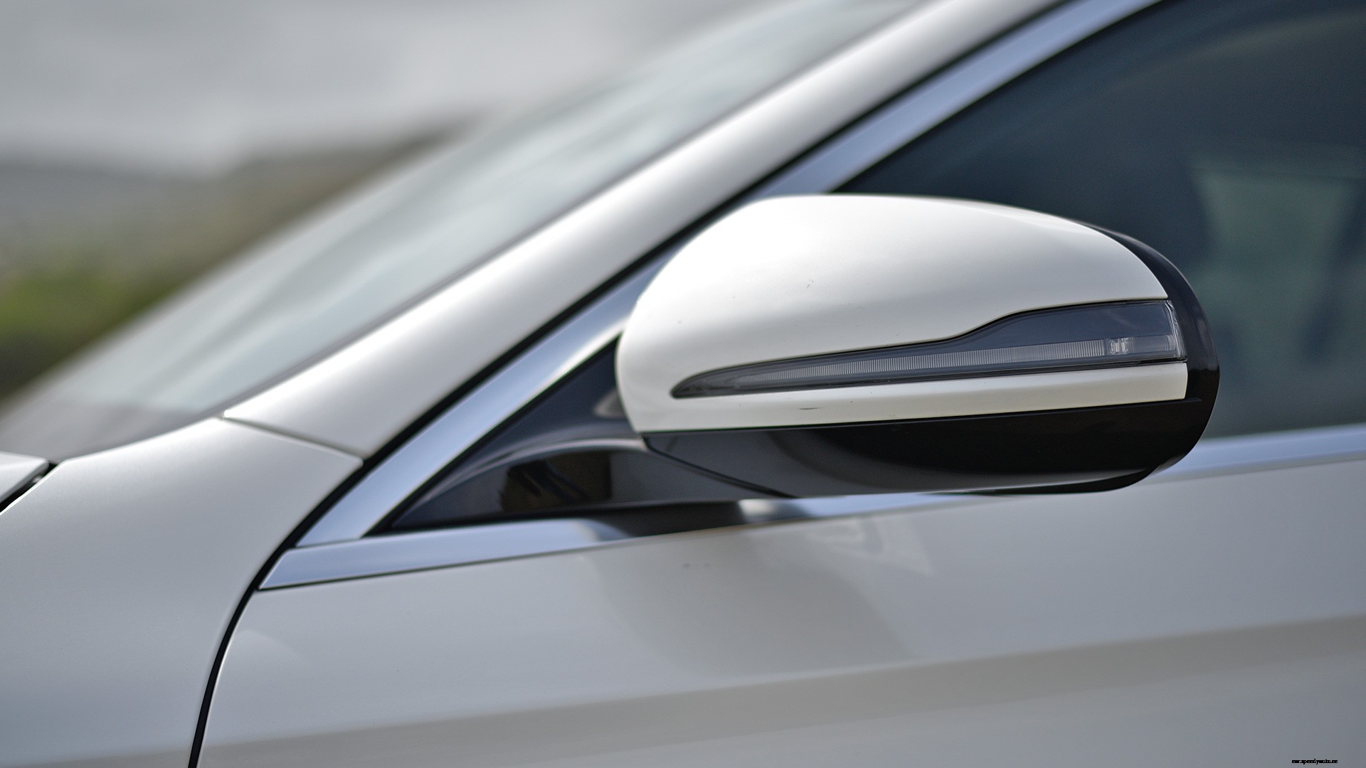 Mercedes Benz E class All Terrain 2018-E 220d Exterior