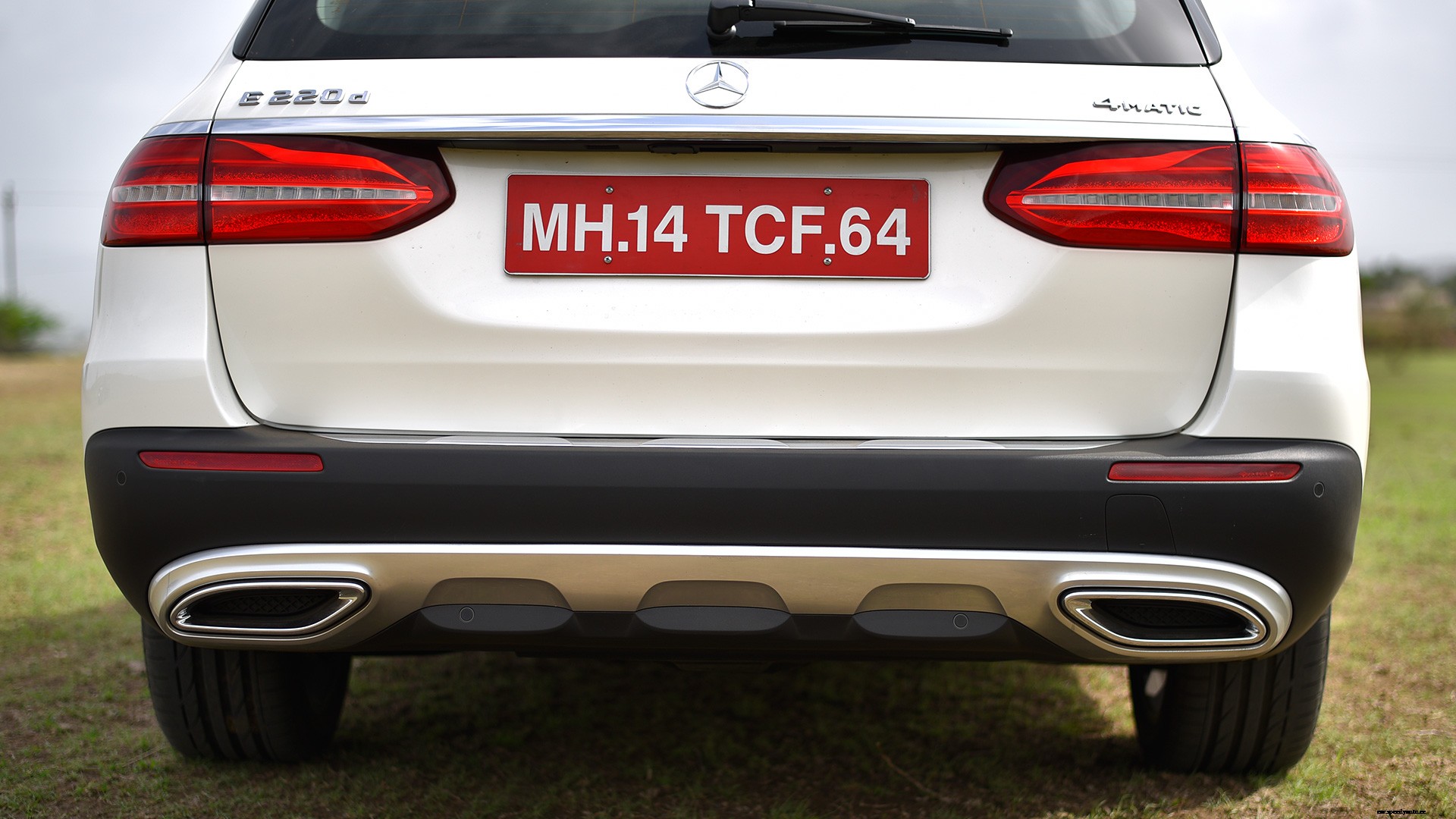 Mercedes Benz E class All Terrain 2018-E 220d Exterior