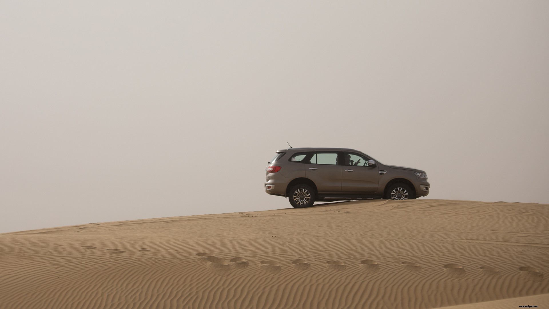 Ford Endeavour 2019 3.2 AT Titanium+ 4x4 Exterior