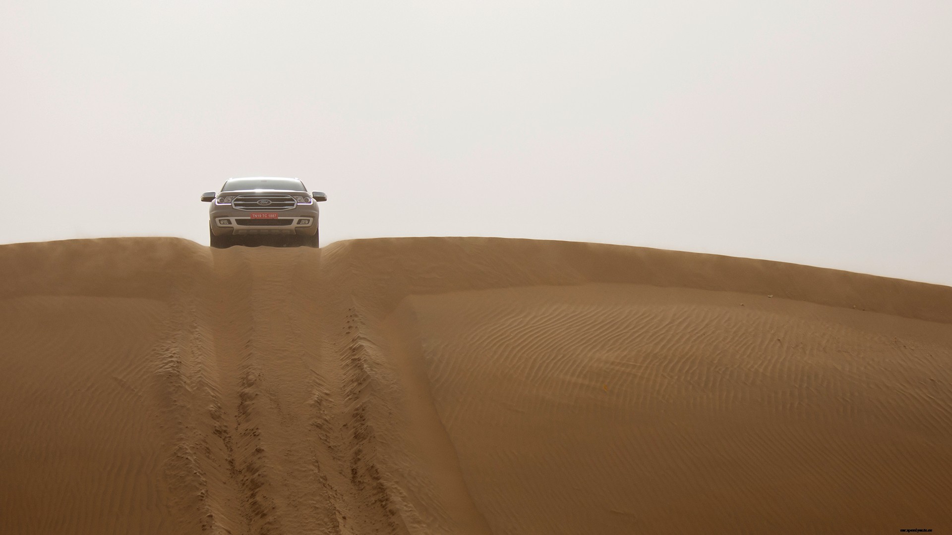 Ford Endeavour 2019 3.2 AT Titanium+ 4x4 Exterior