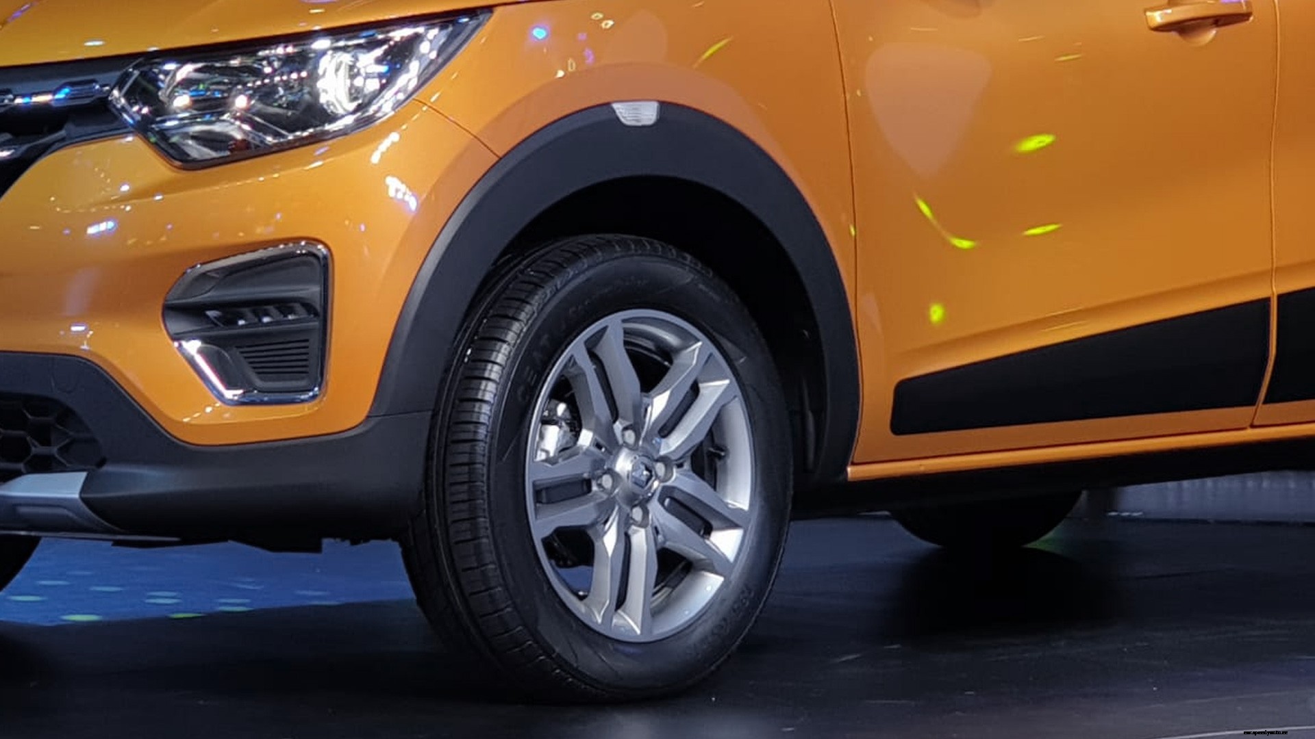 Renault Triber 2019 STD Exterior