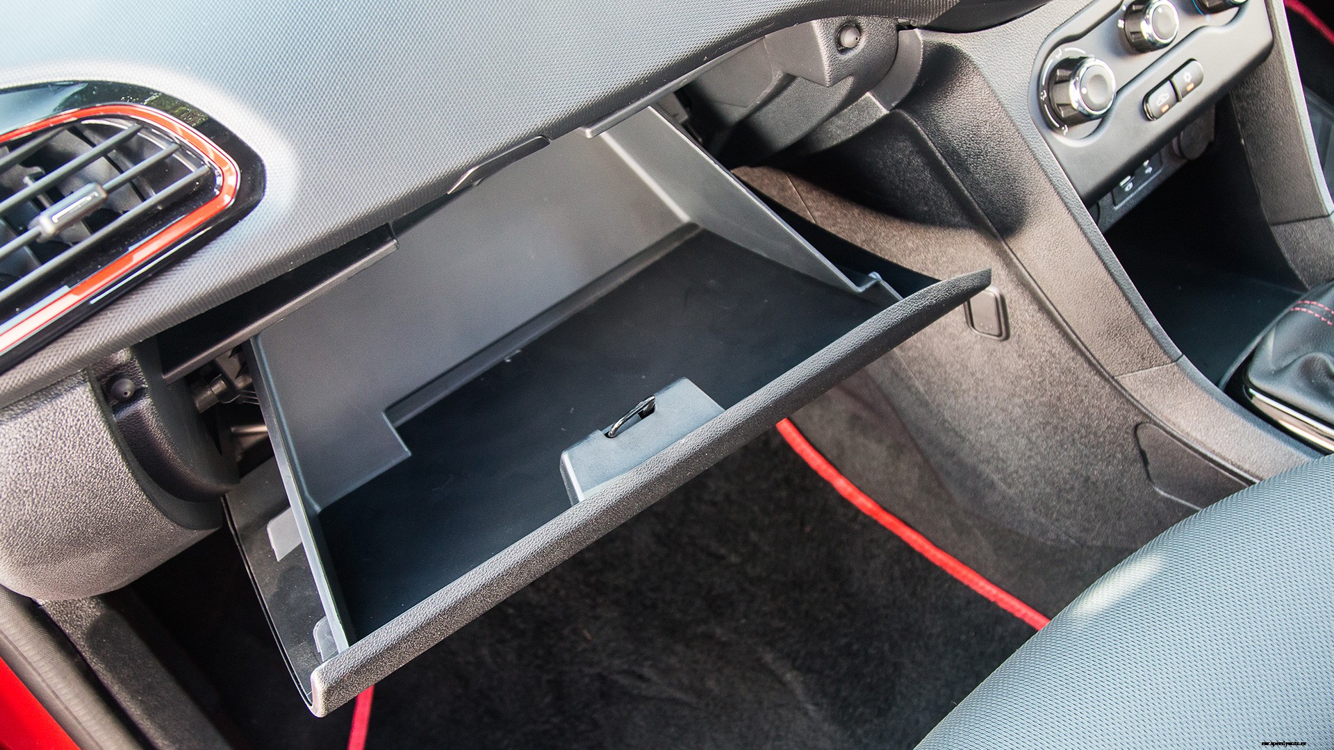 Tata Tiago JTP 2018 Revotron Interior