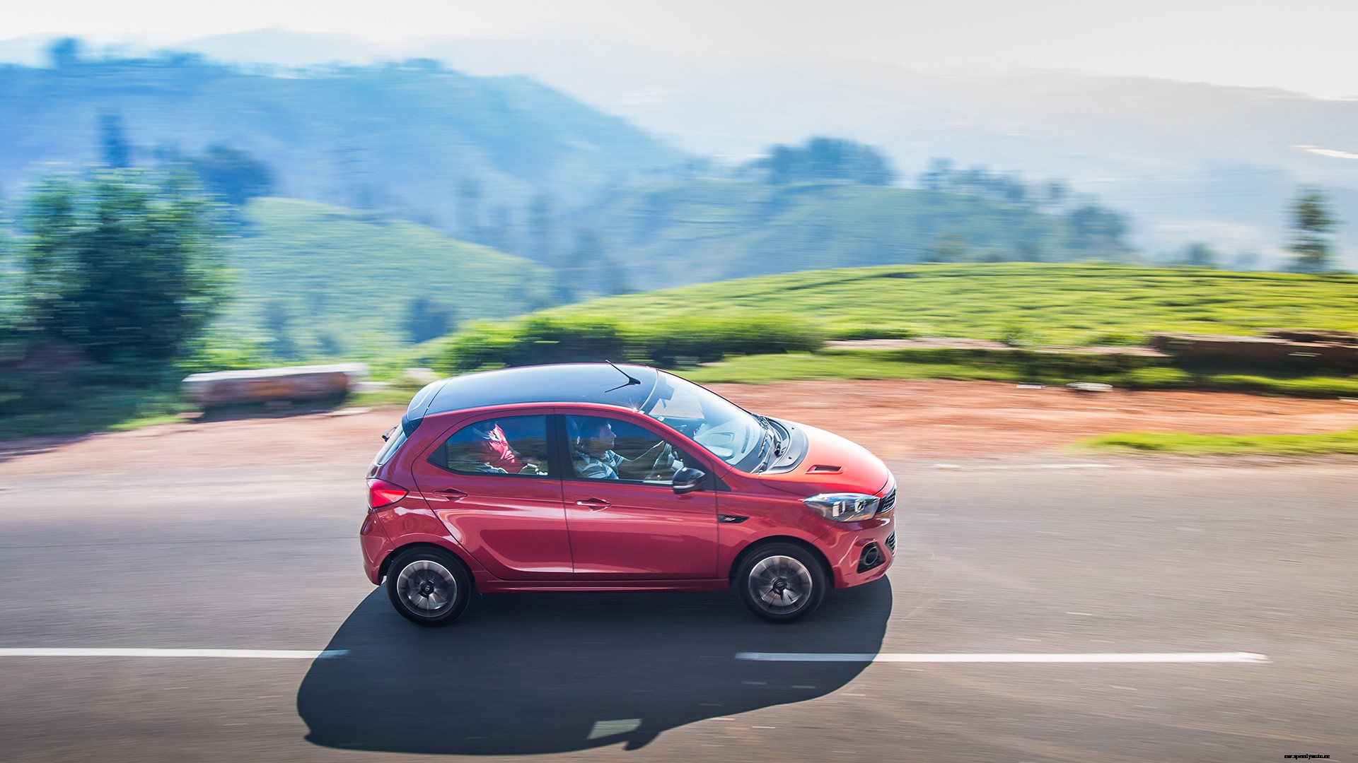 Tata Tiago JTP 2018 Revotron Exterior