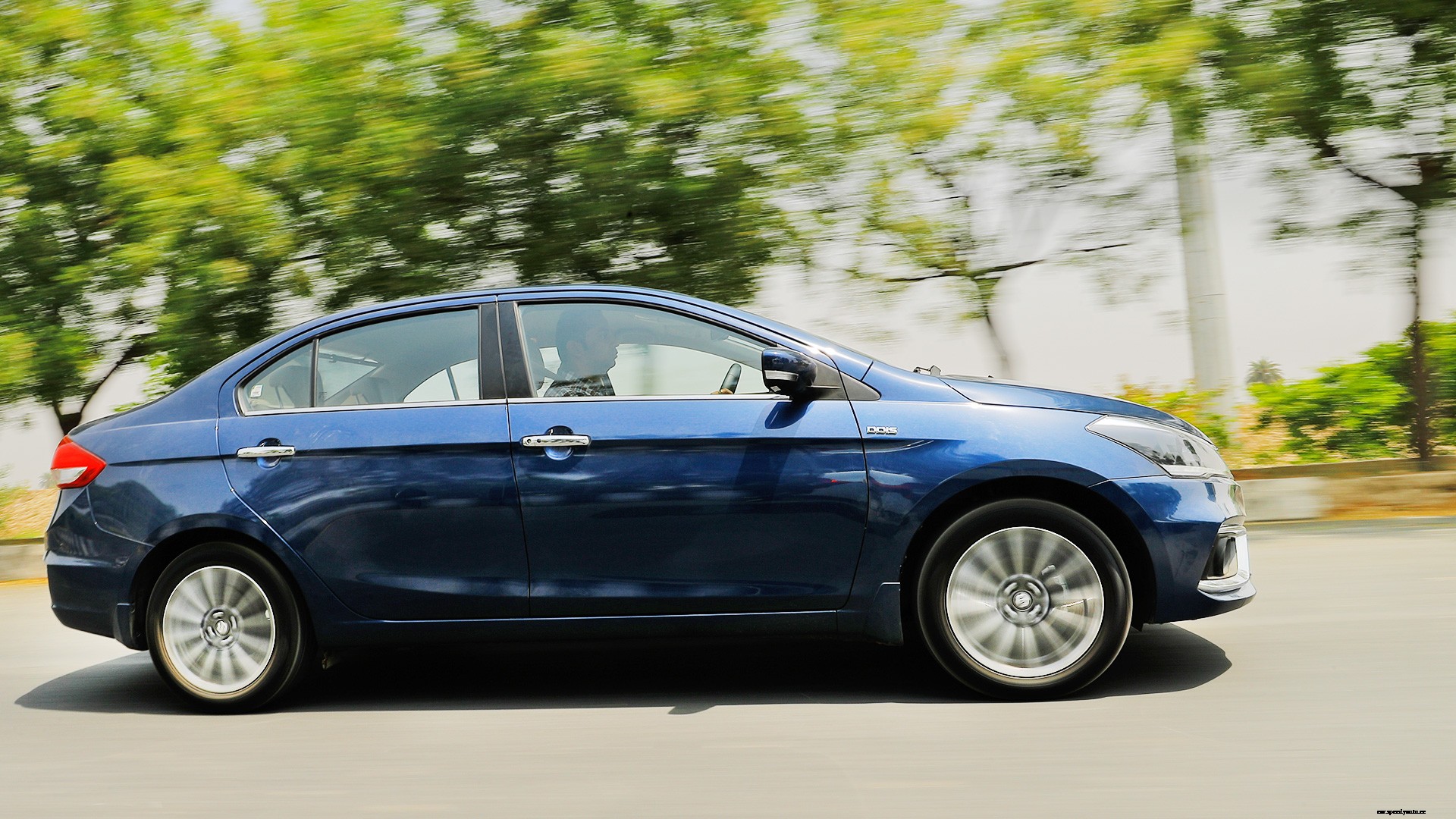 Maruti Suzuki Ciaz 2019 Zeta Petrol AT Exterior