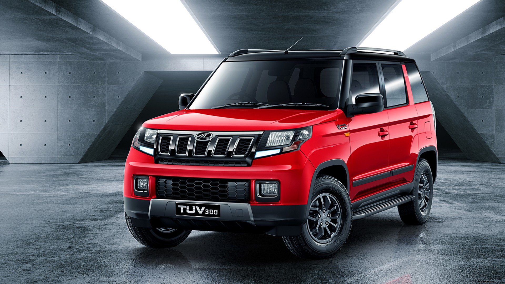 Mahindra TUV300 2019 T10 OPT Dual Tone