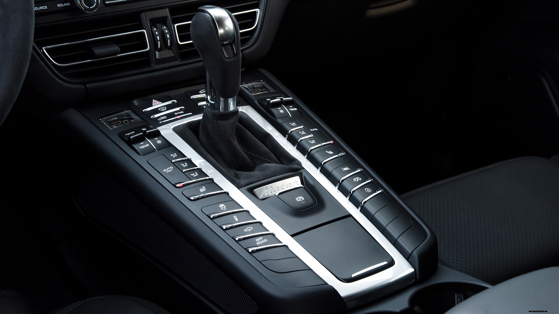 Porsche Macan 2019 S Interior