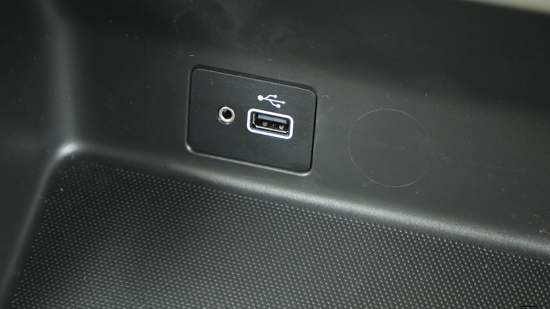 Renault Triber 2019 RXL Interior