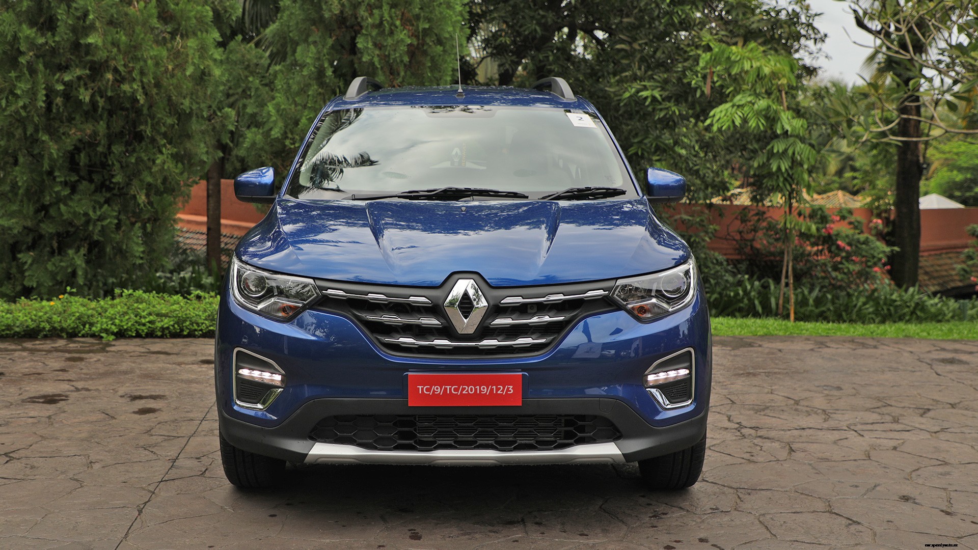 Renault Triber 2019 RXL Exterior