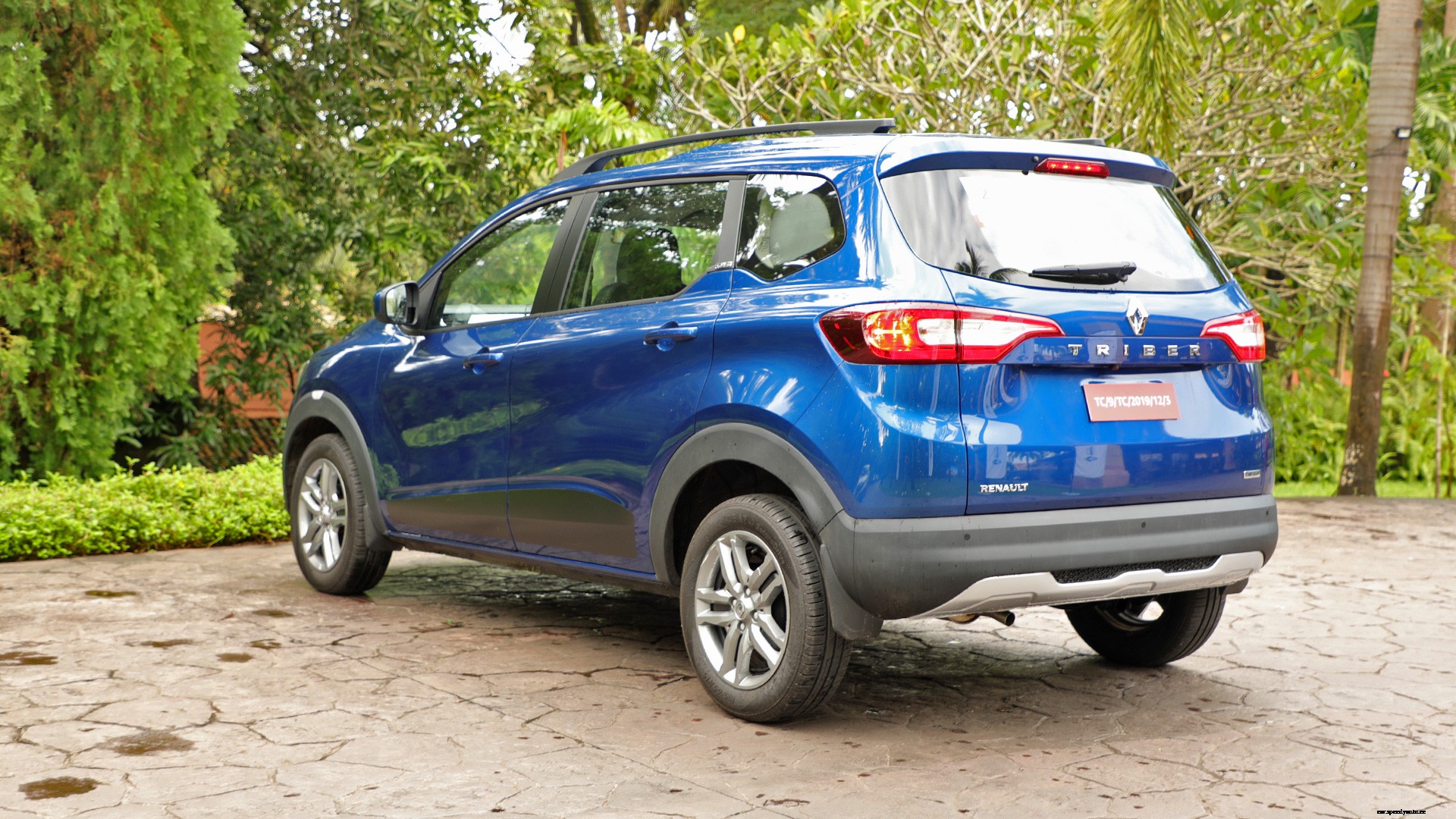 Renault Triber 2019 RXL Exterior