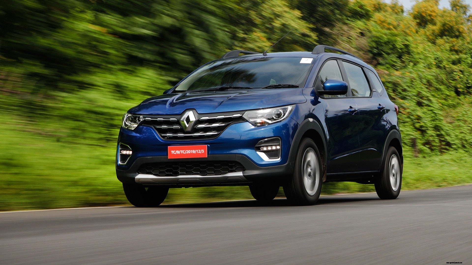 Renault Triber 2019 RXL Exterior