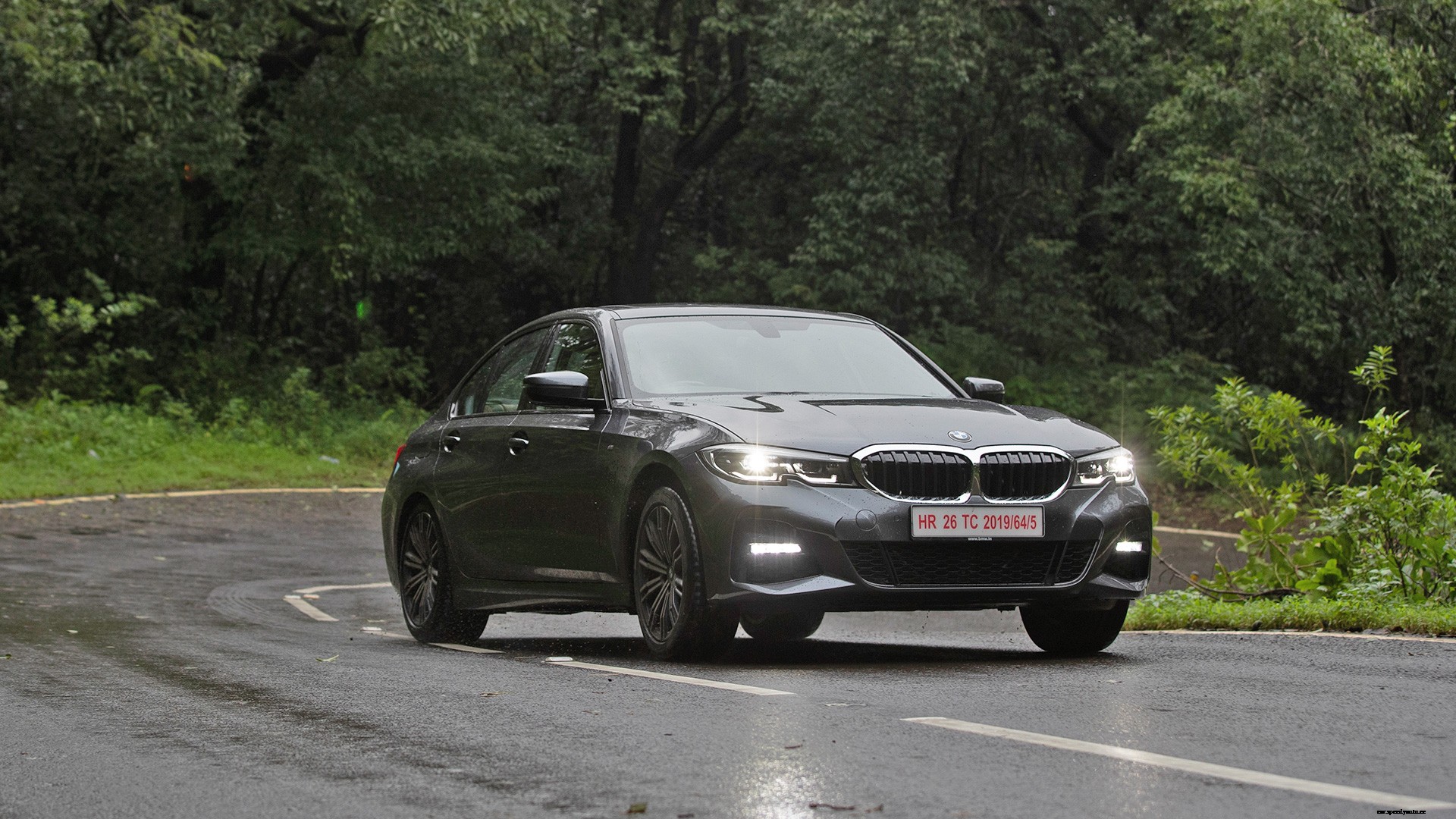 BMW 3 Series 2019 330i M Sport Exterior