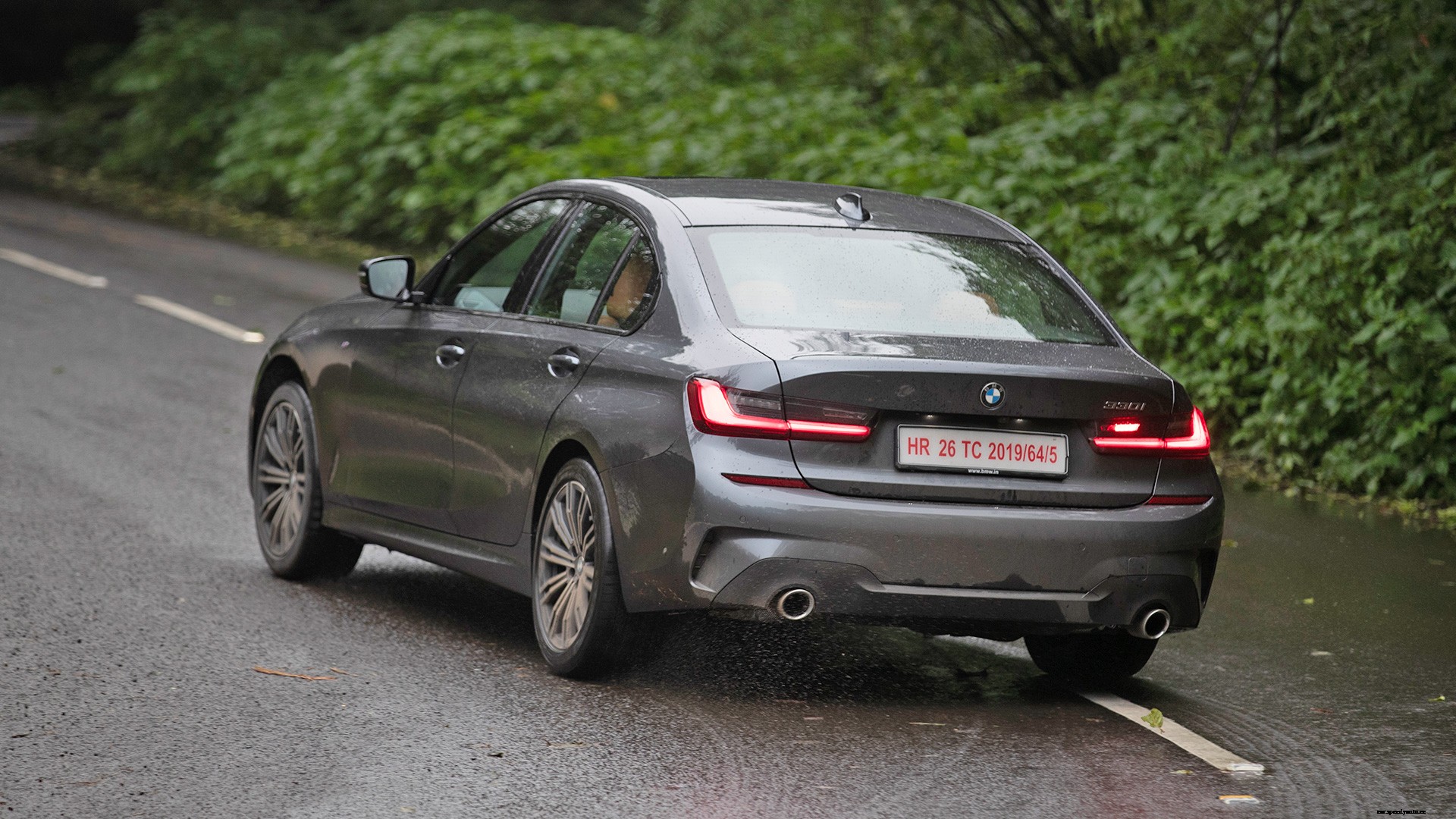BMW 3 Series 2019 330i M Sport Exterior