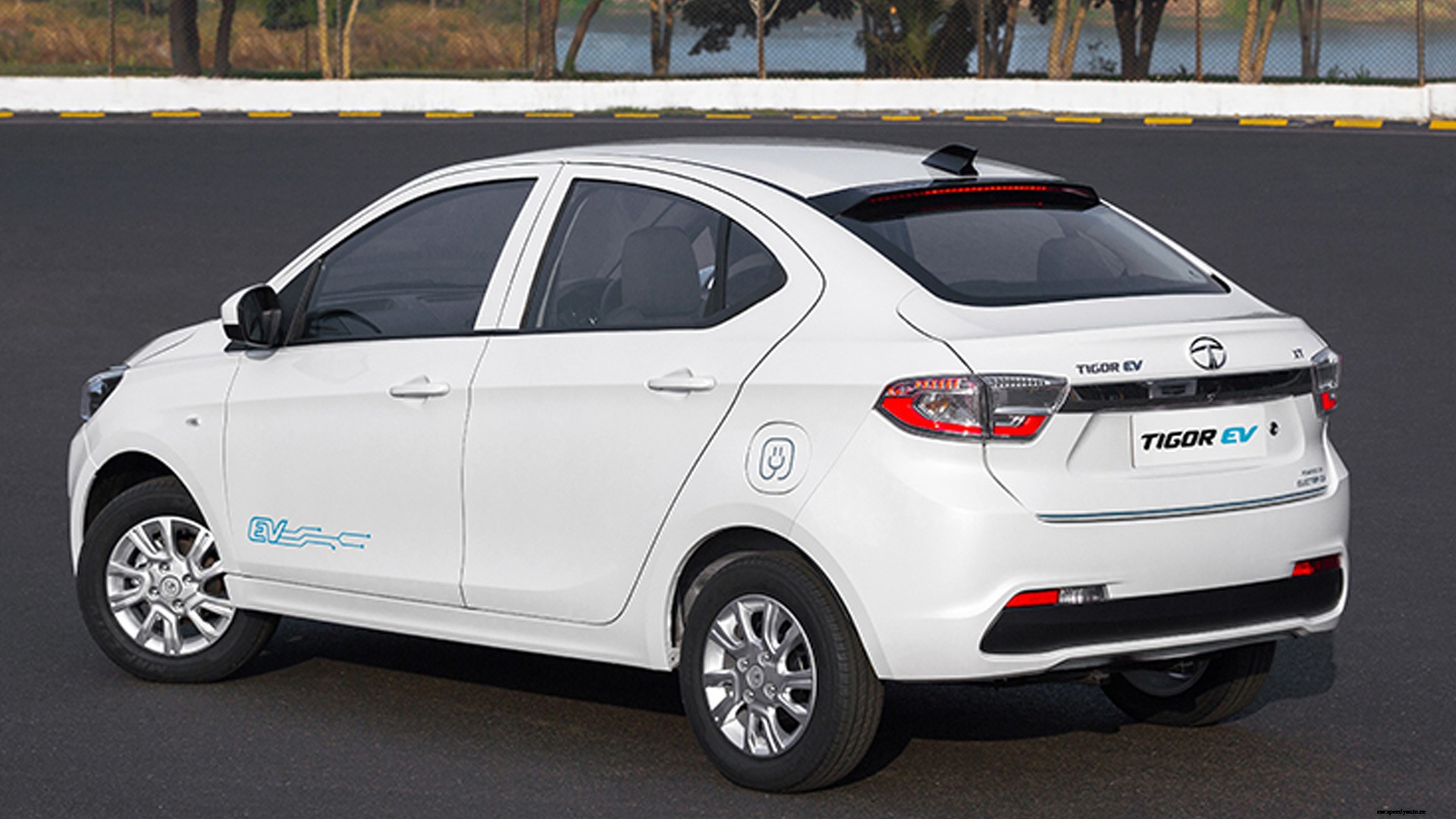 Tata Tigor ev 2019 XT Exterior