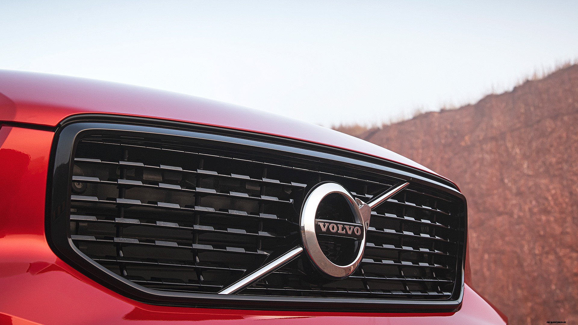 Volvo XC40 2020 T4 R Design Exterior