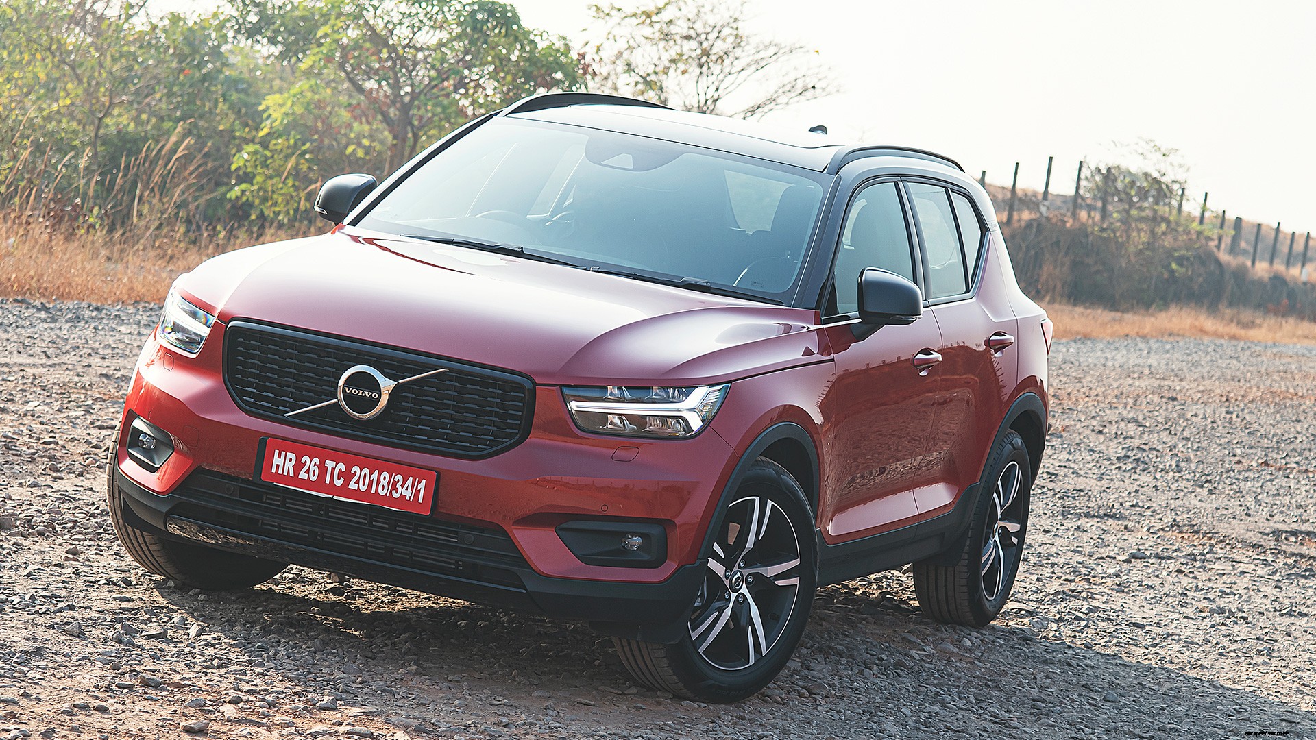 Volvo XC40 2020 T4 R Design Exterior