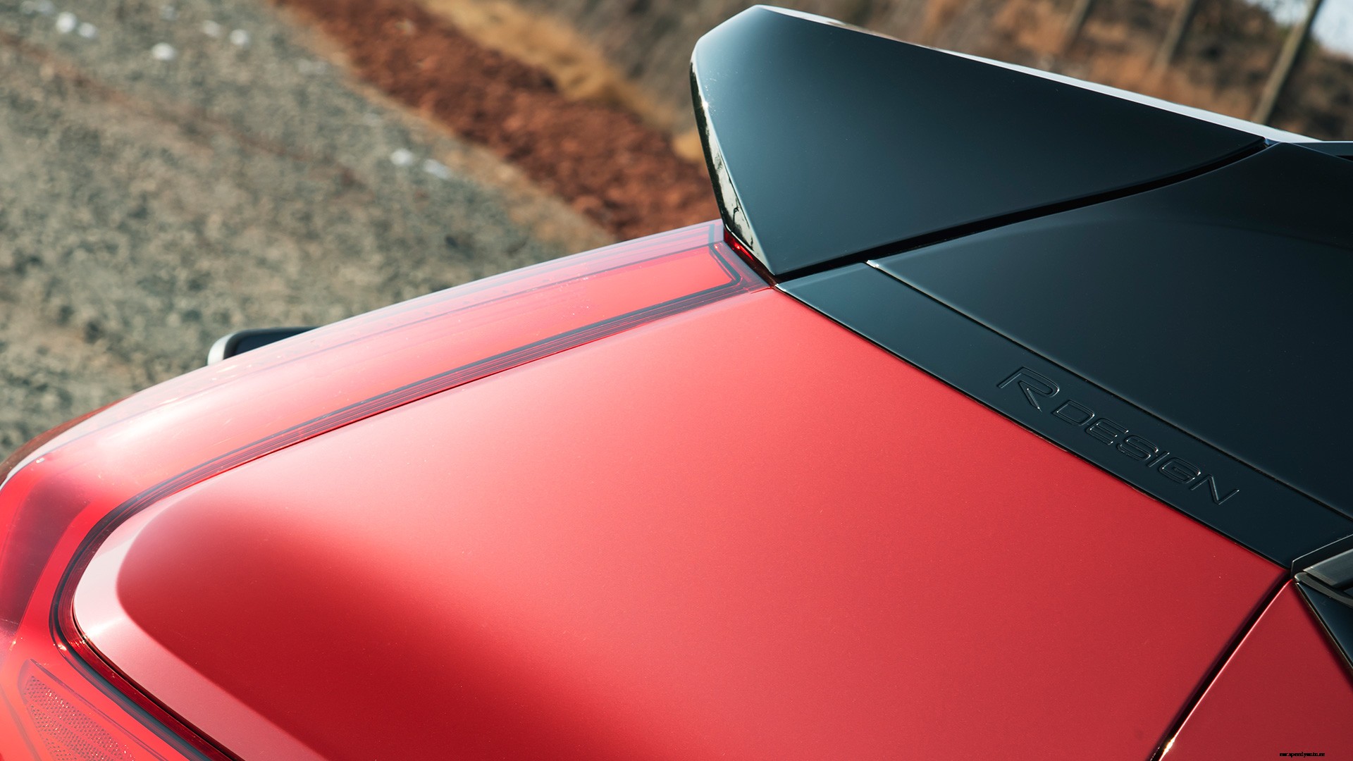 Volvo XC40 2020 T4 R Design Exterior