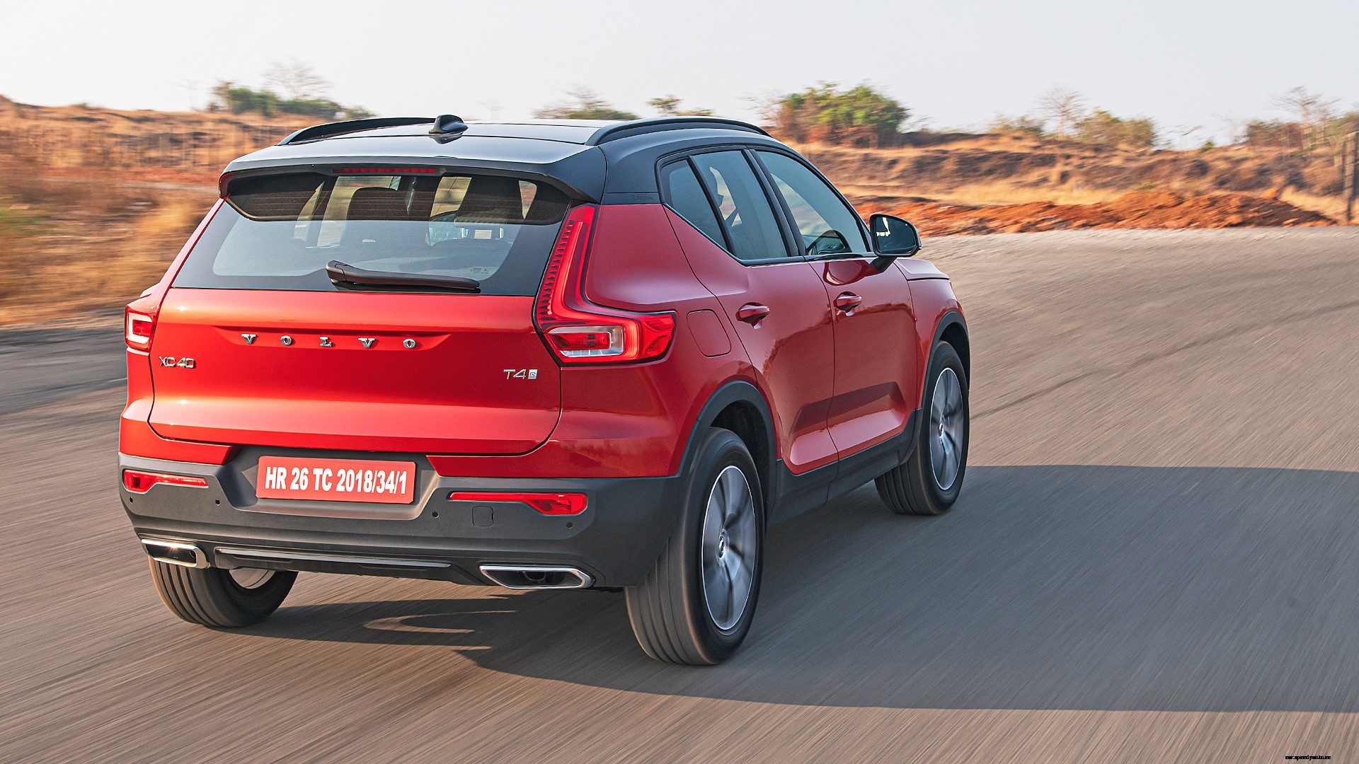 Volvo XC40 2020 T4 R Design Exterior